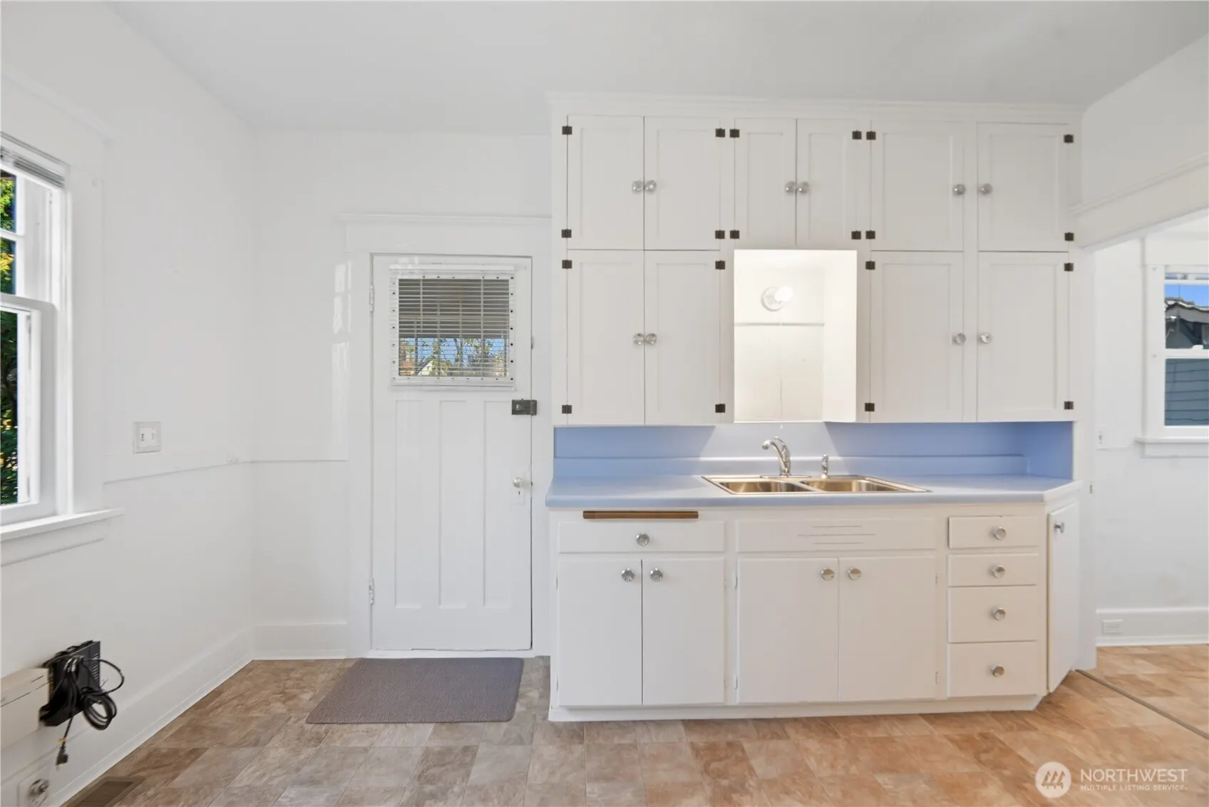 2614 E Spring Street , Seattle, WA 98122