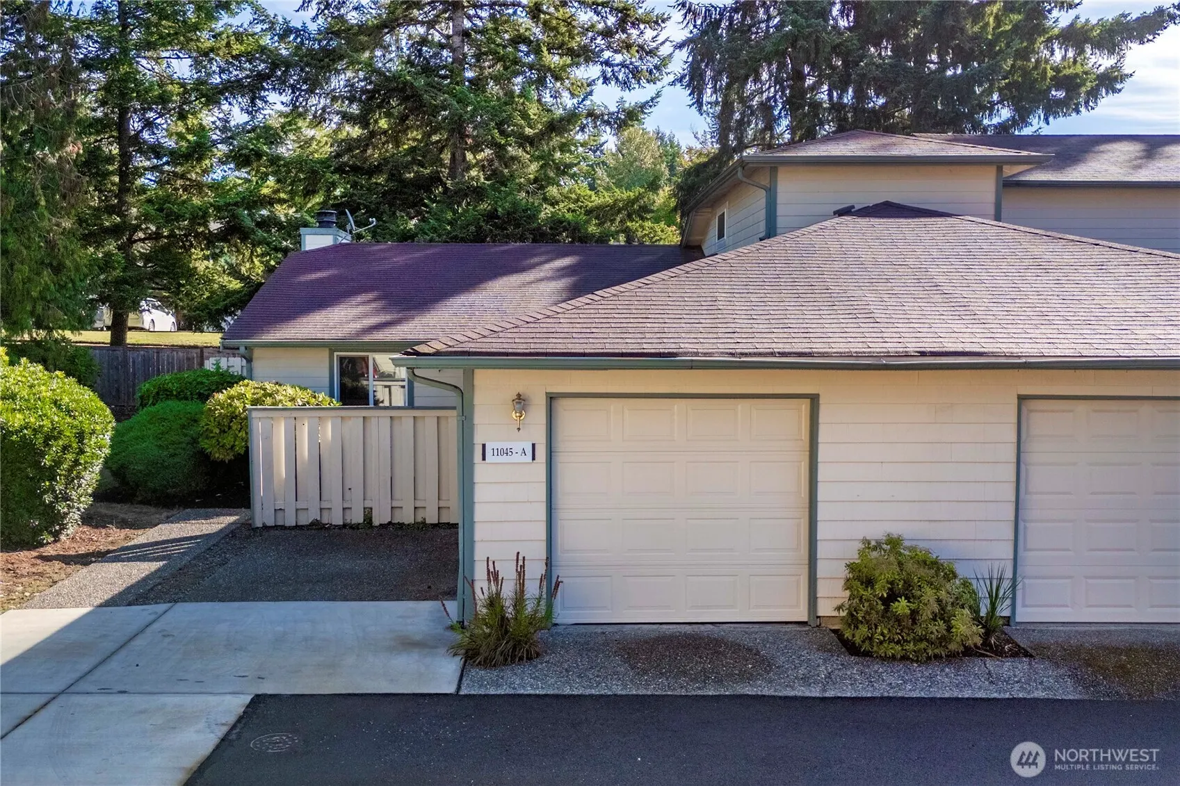 11045 SE 249th Court #2A, Kent, WA 98030-8288