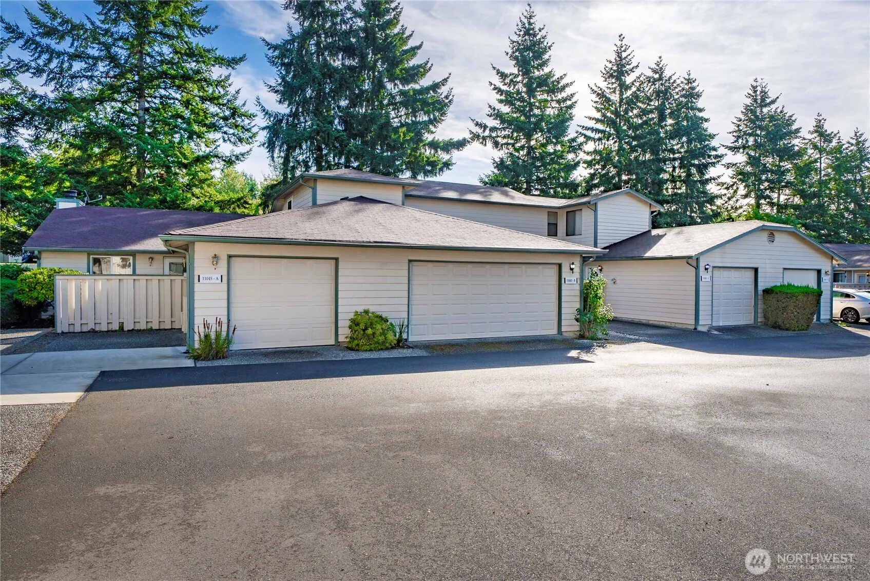 11045 SE 249th Court #2A, Kent, WA 98030-8288