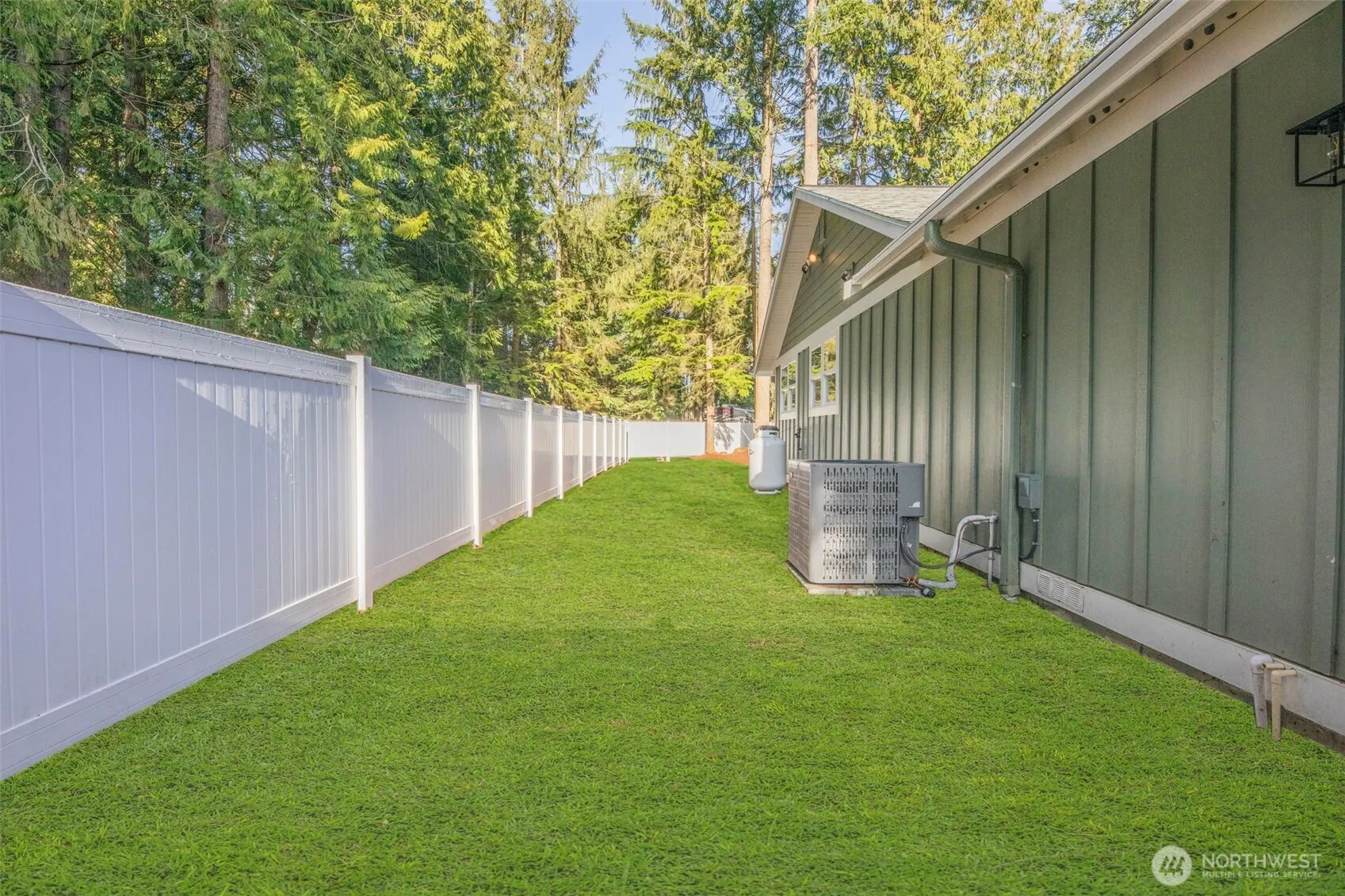 24626 NE 102nd Street #A, Redmond, WA 98053