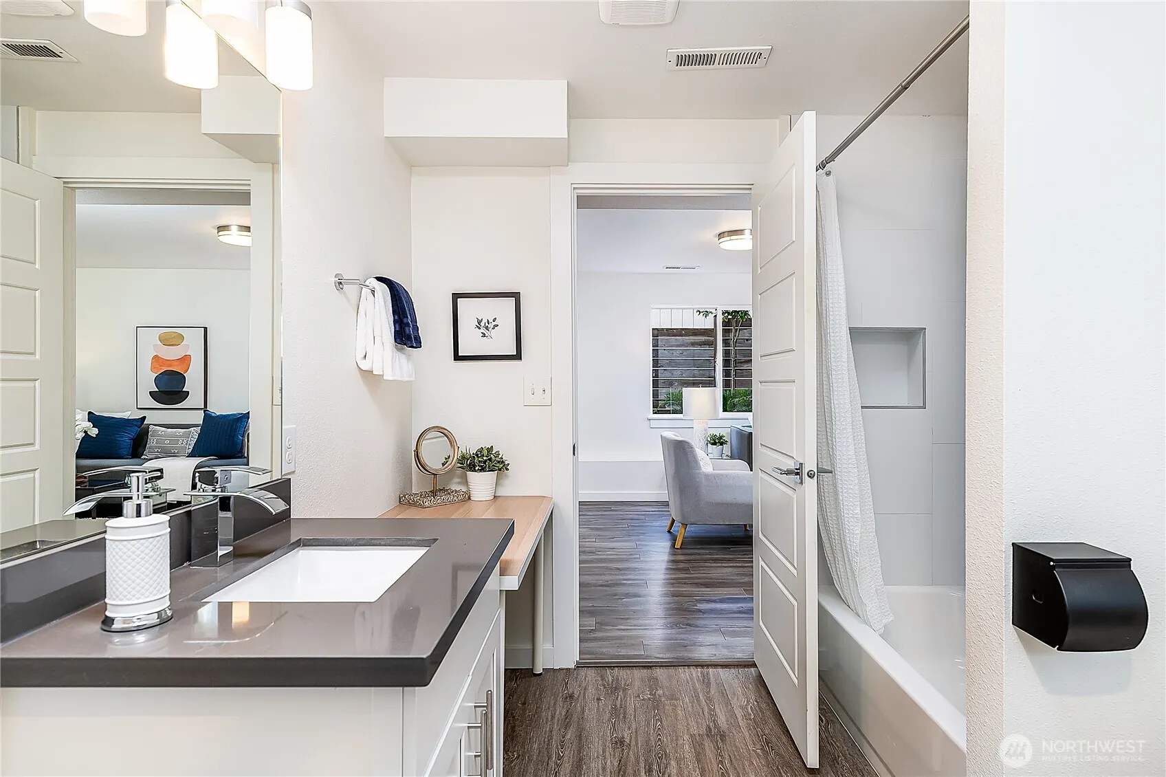 3110 S Dakota Street , Seattle, WA 98108