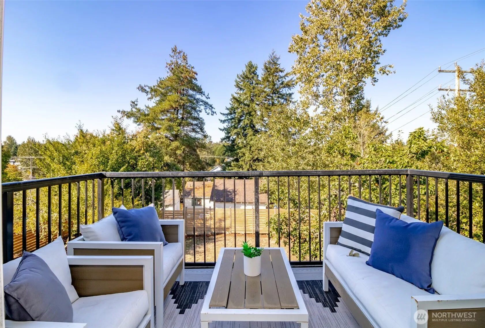 6701 15th Avenue SW, Seattle, WA 98106