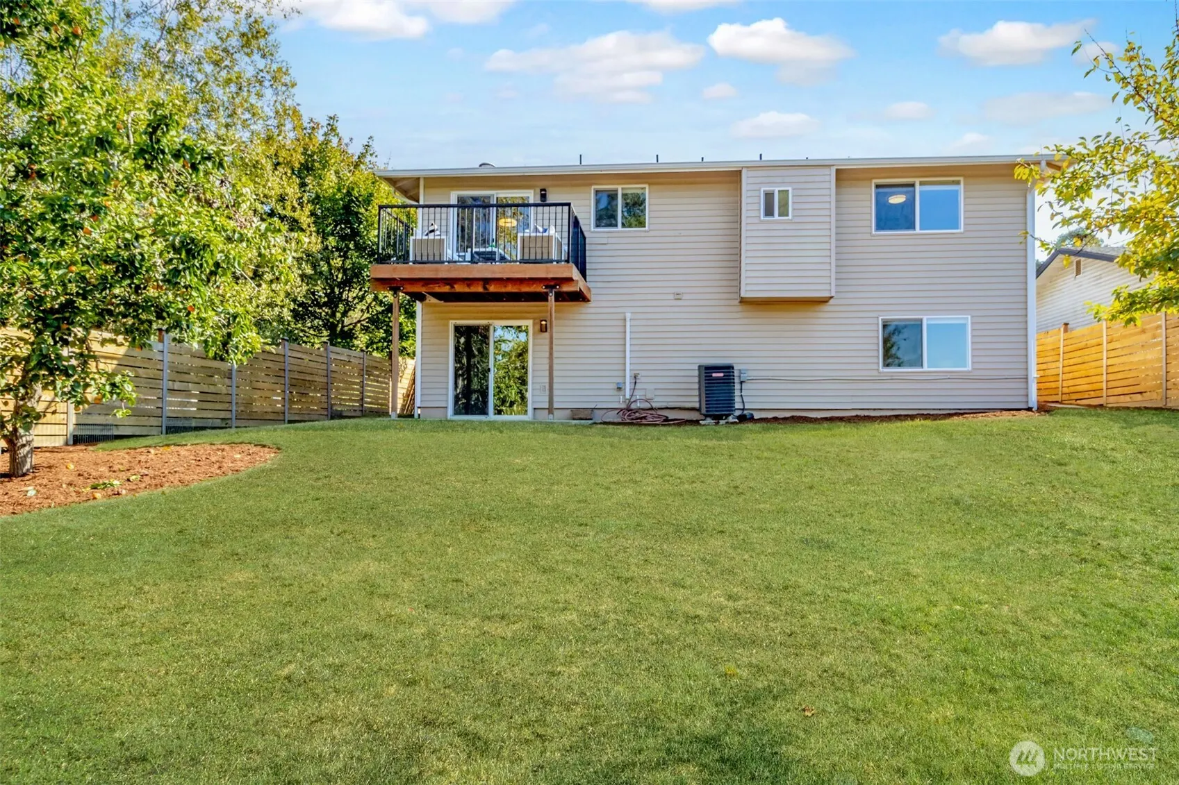 6701 15th Avenue SW, Seattle, WA 98106