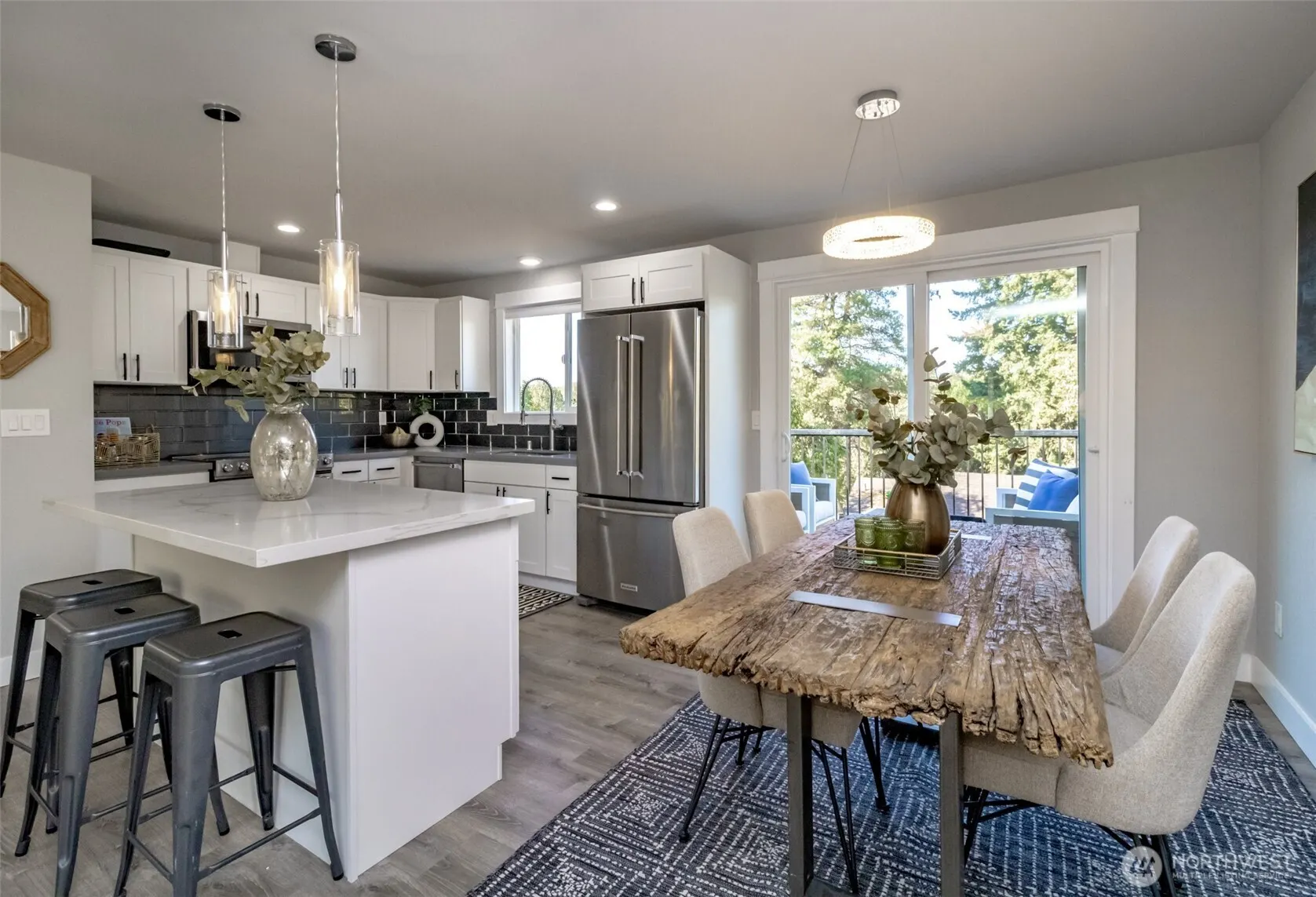 6701 15th Avenue SW, Seattle, WA 98106