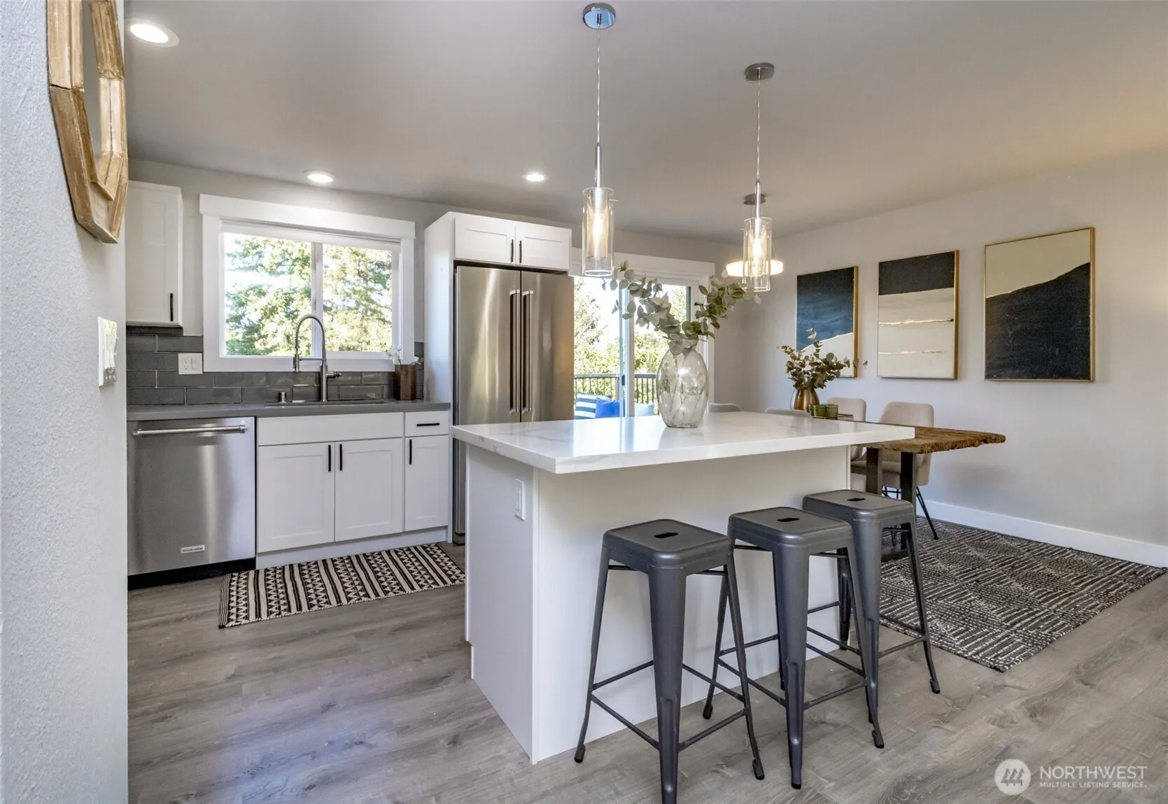 6701 15th Avenue SW, Seattle, WA 98106