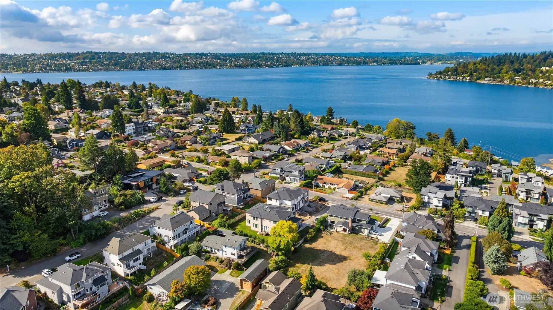 1320 N 38th Street , Renton, WA 98056