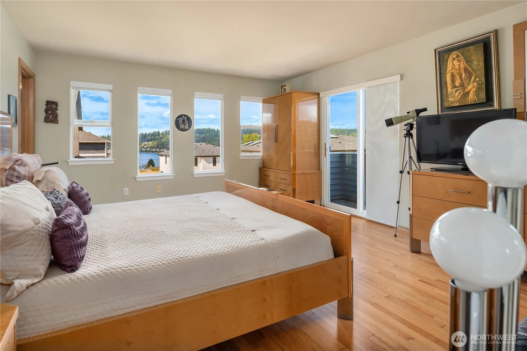 1320 N 38th Street , Renton, WA 98056