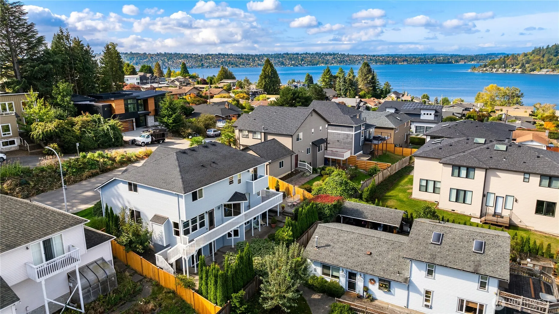 1320 N 38th Street , Renton, WA 98056