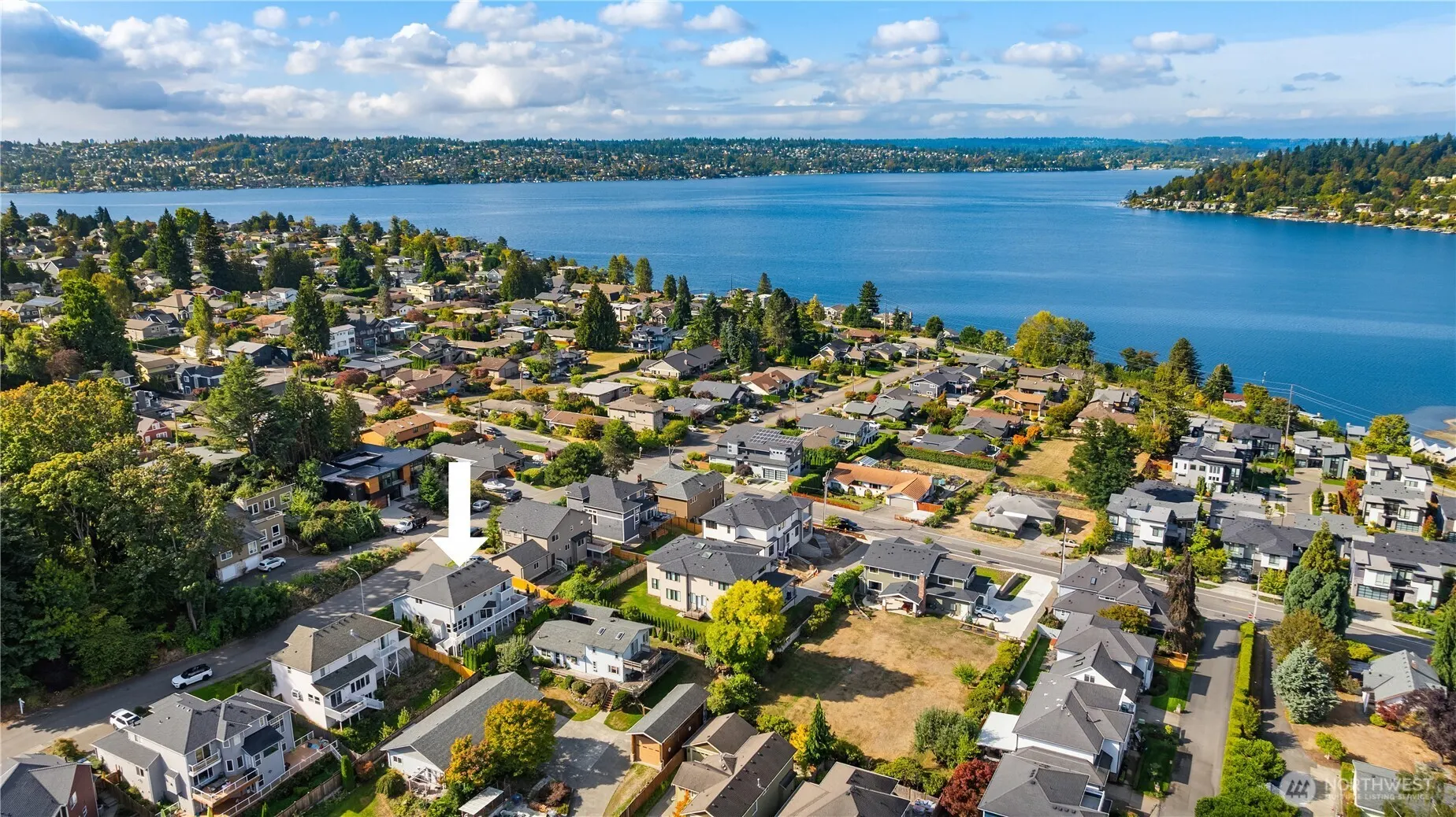 1320 N 38th Street , Renton, WA 98056