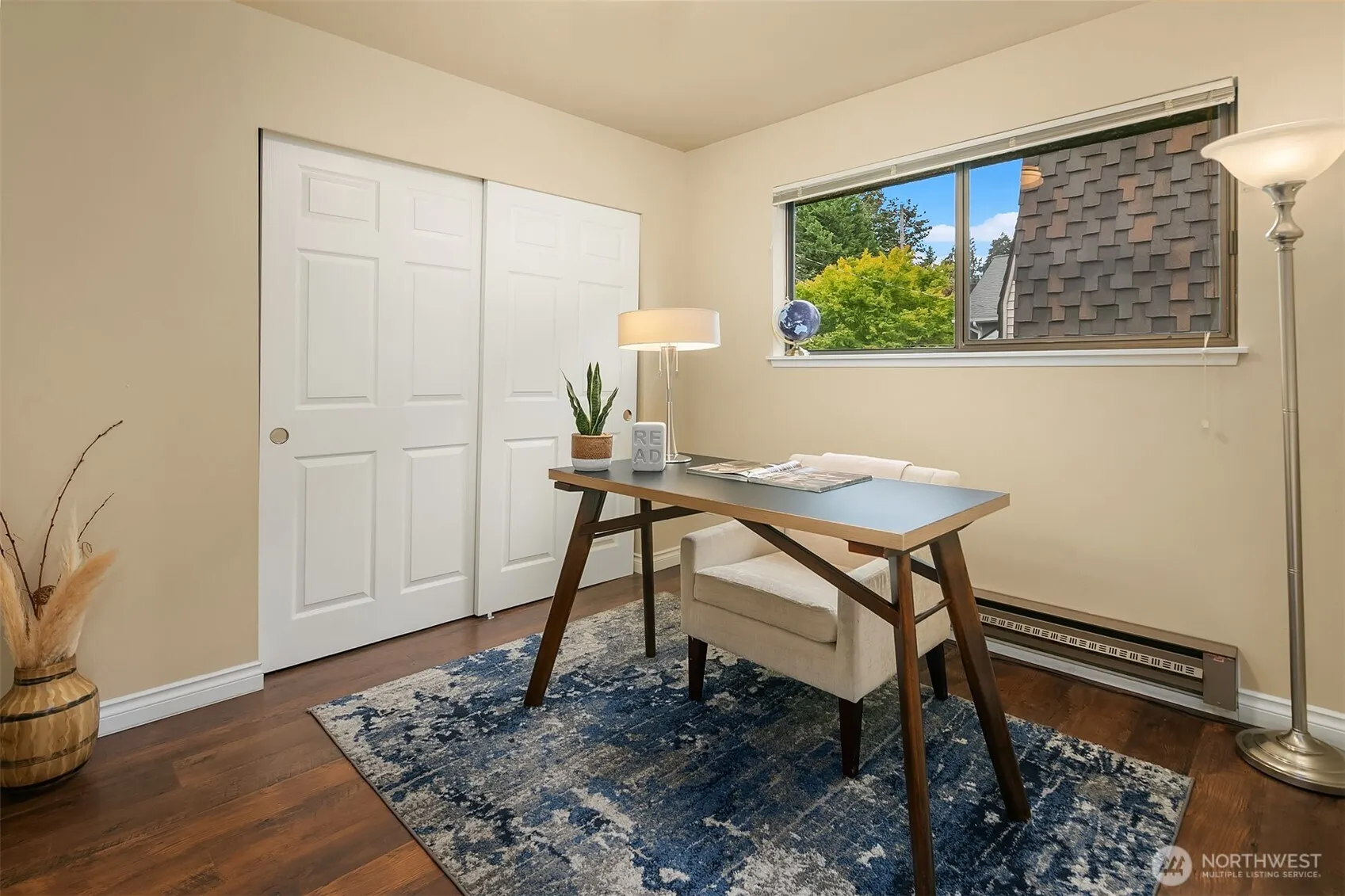 5220 21st Avenue NE #1, Seattle, WA 98105