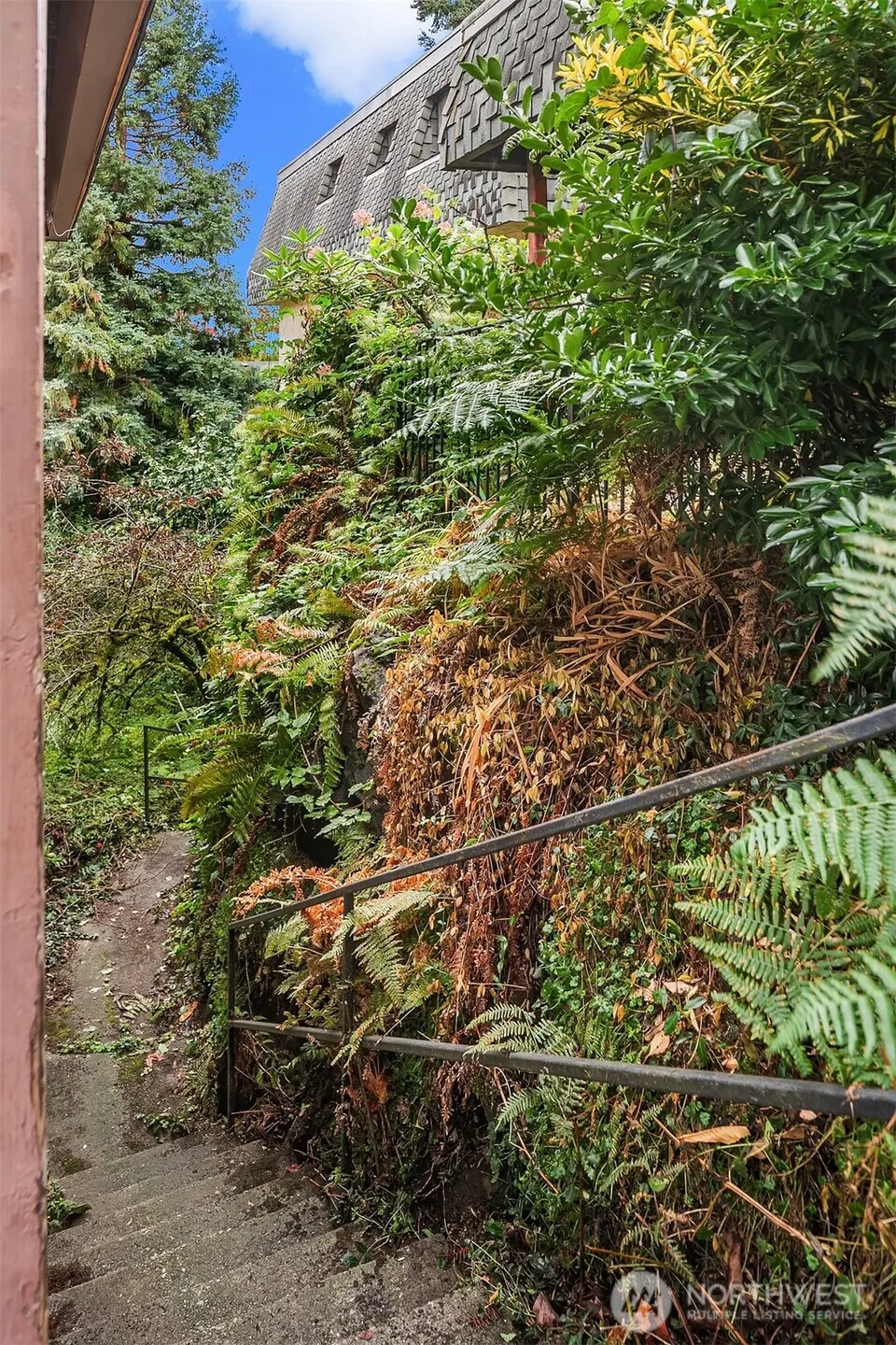 5220 21st Avenue NE #1, Seattle, WA 98105