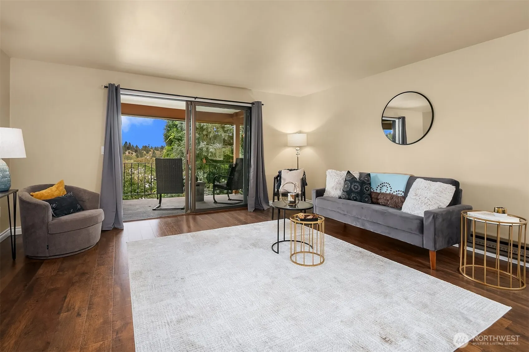 5220 21st Avenue NE #1, Seattle, WA 98105