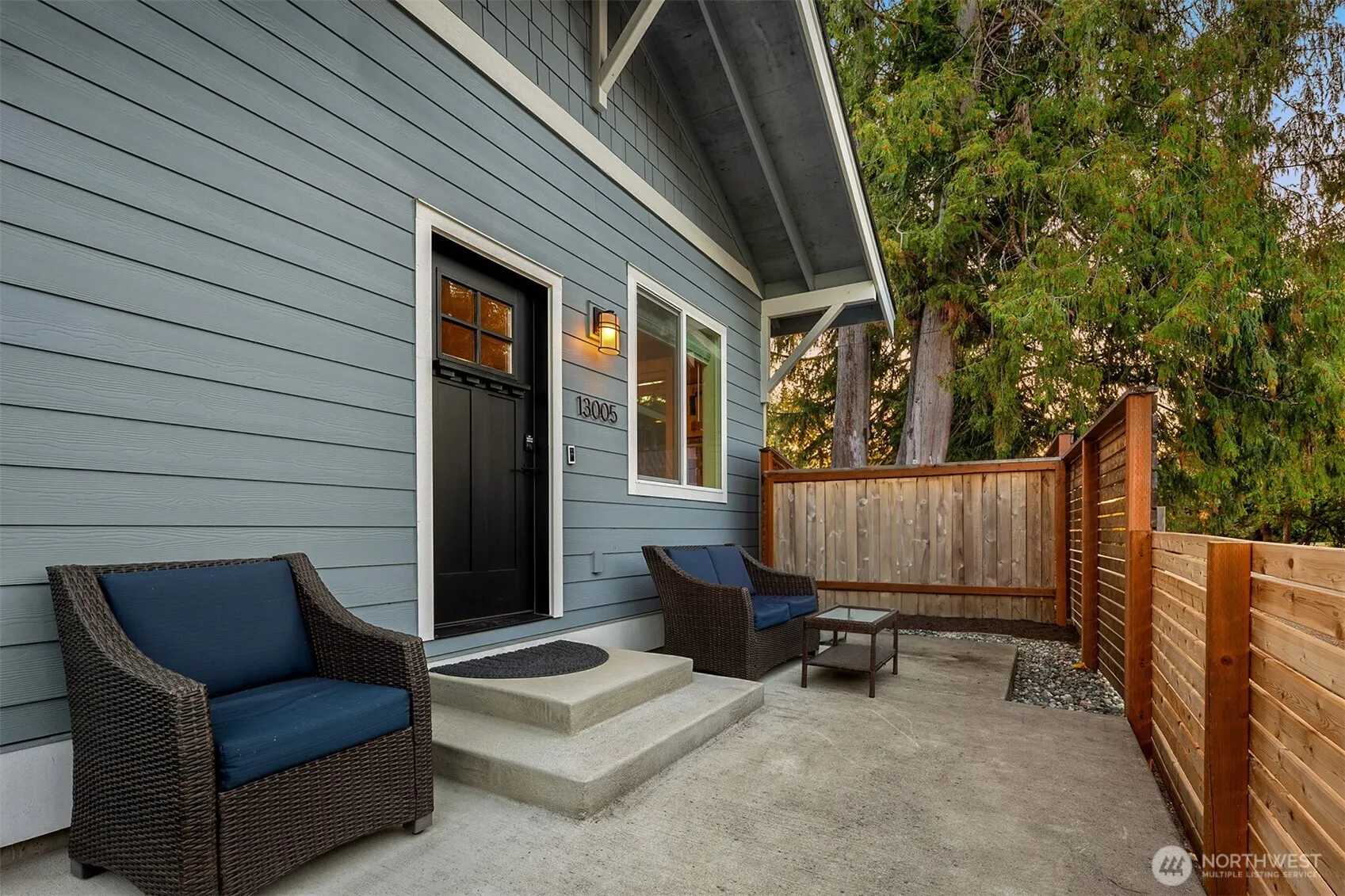 13005 NE 73rd Street #2, Kirkland, WA 98033