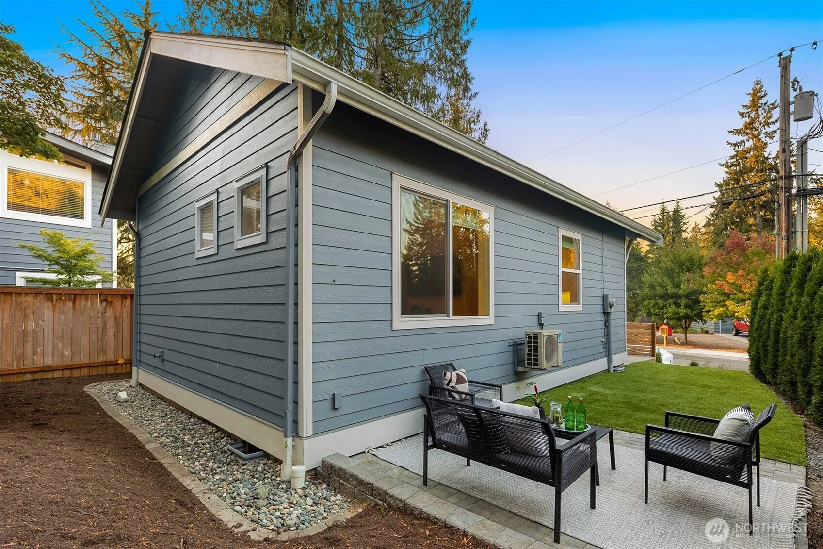 13005 NE 73rd Street #2, Kirkland, WA 98033