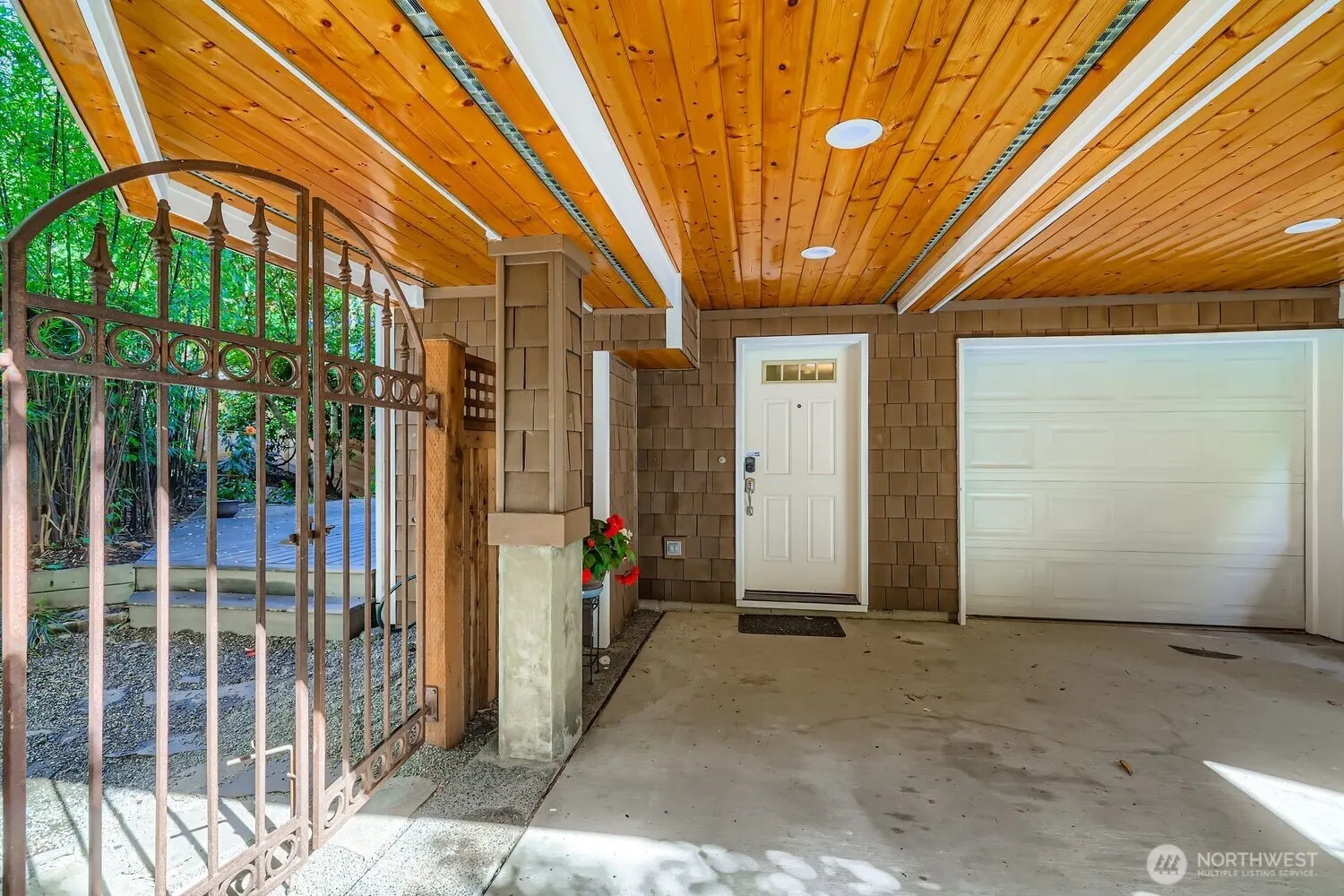 2622 E Madison Street , Seattle, WA 98112-2094