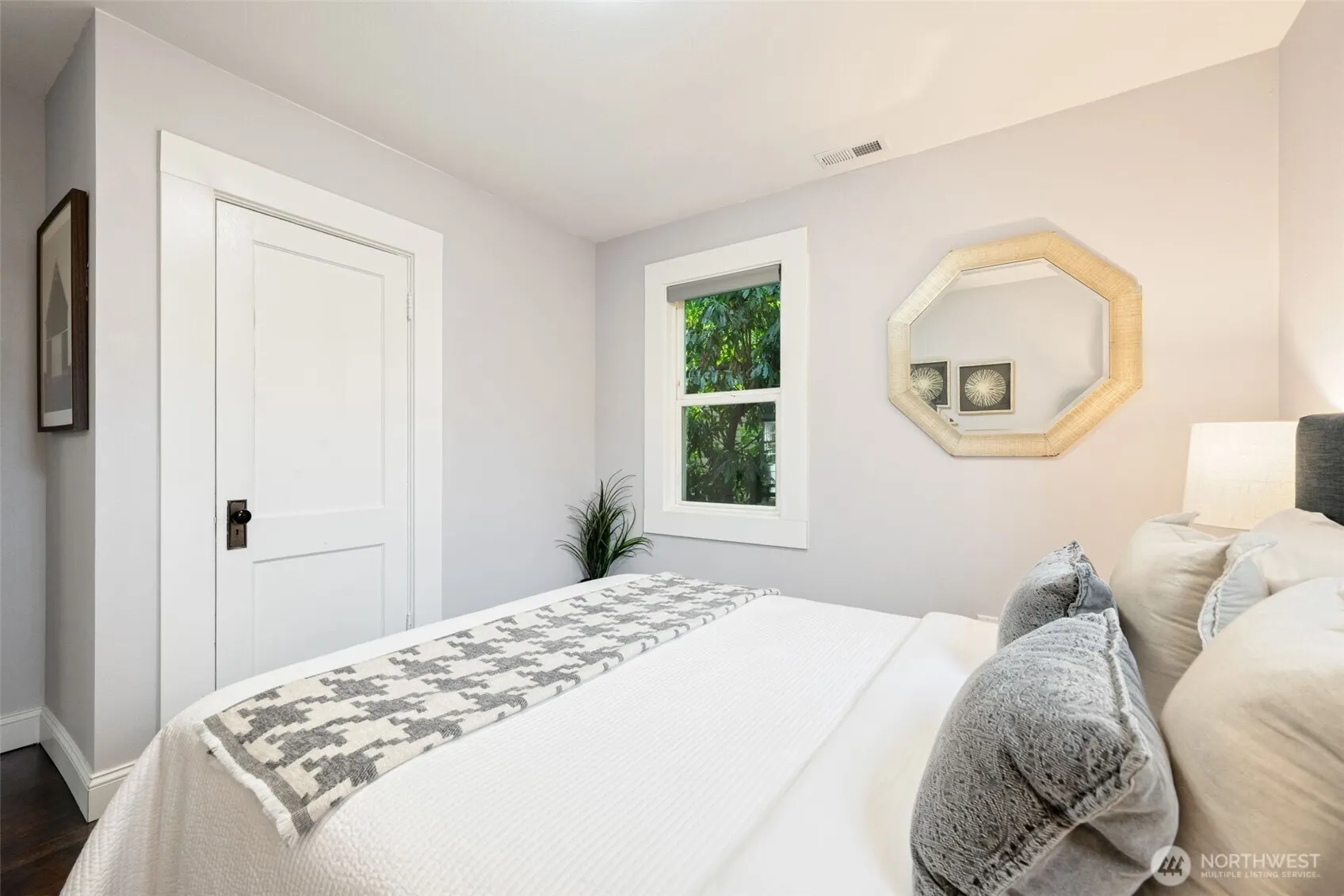2727 S Judkins Street , Seattle, WA 98144
