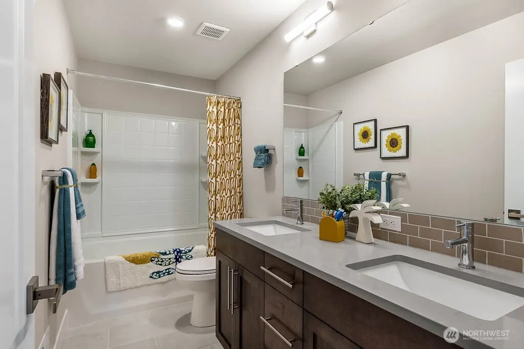 3808 194th Lane SE, Bothell, WA 98012