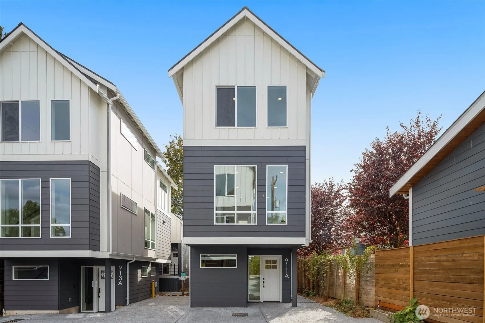 911 N 98th Street #A, Seattle, WA 98103