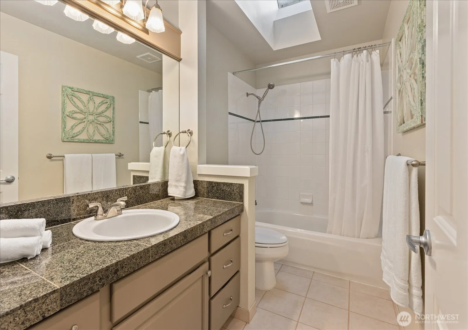 21407 NE 146th Place , Woodinville, WA 98077