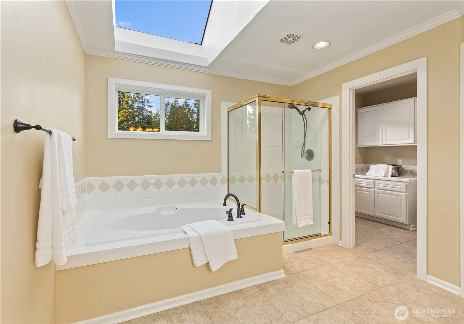 21407 NE 146th Place , Woodinville, WA 98077