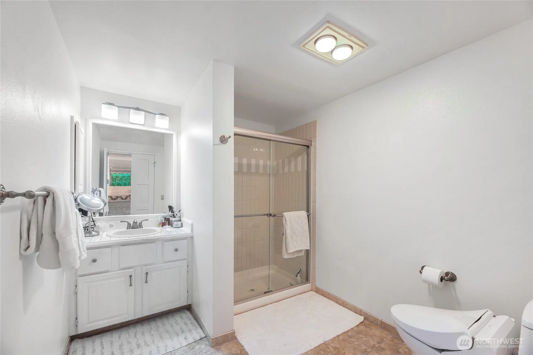 1526 Alki Avenue SW #304, Seattle, WA 98116