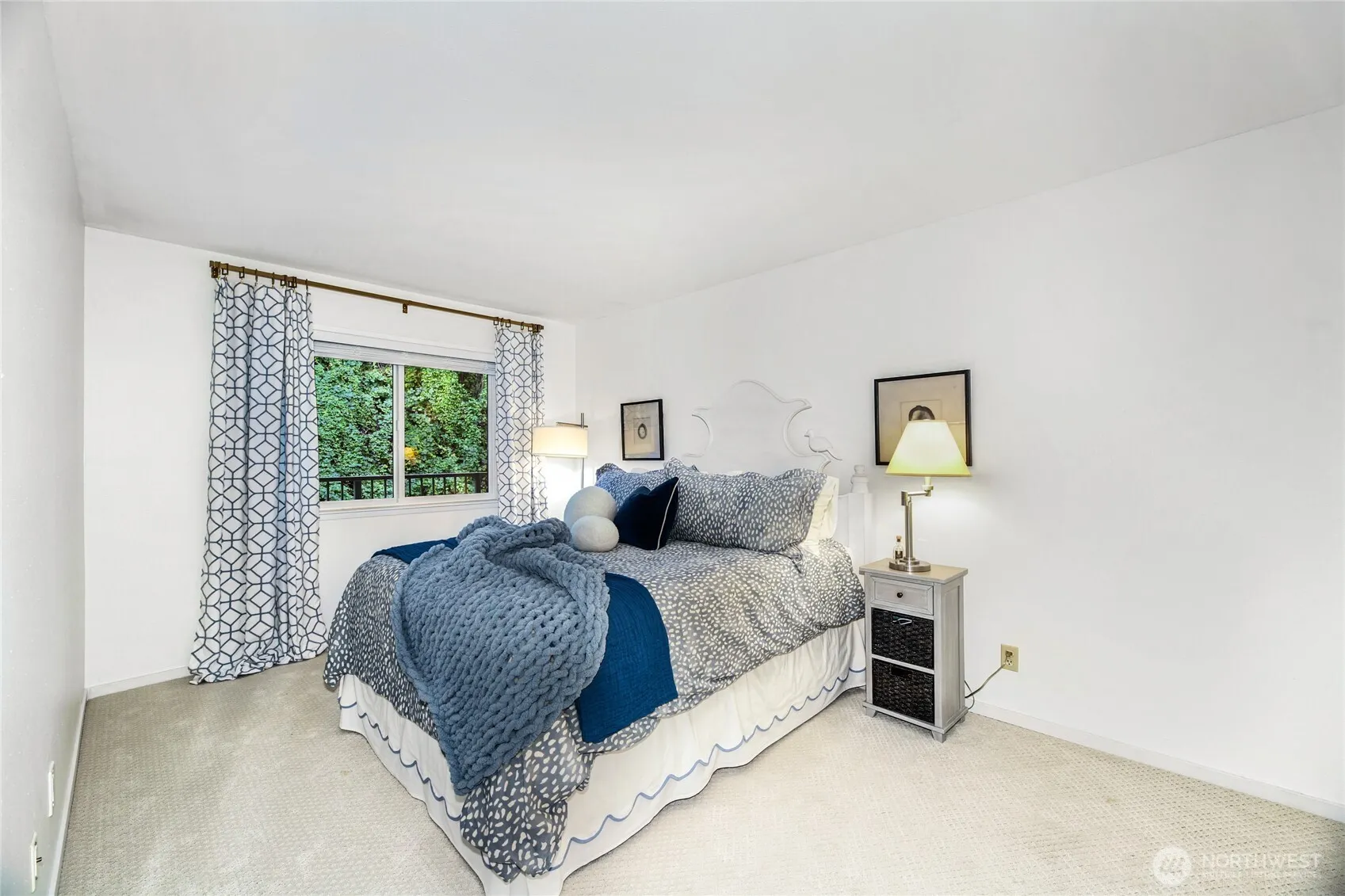 1526 Alki Avenue SW #304, Seattle, WA 98116