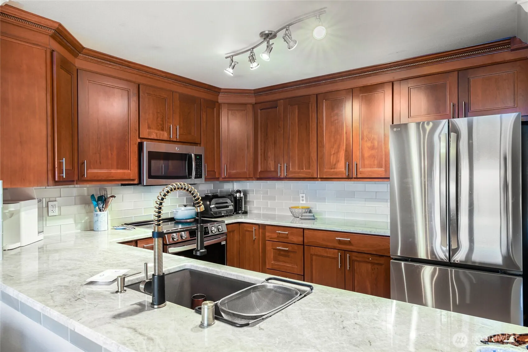 1526 Alki Avenue SW #304, Seattle, WA 98116