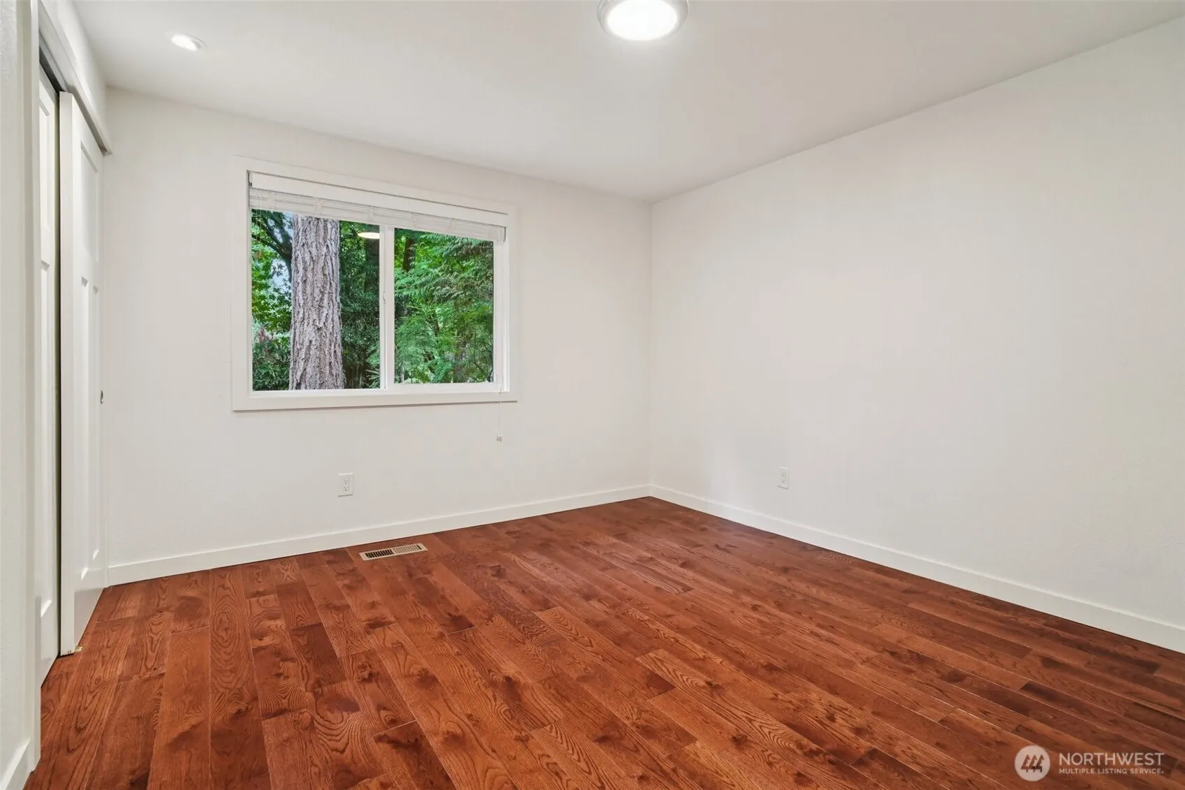 13204 NE 190th Place , Woodinville, WA 98072