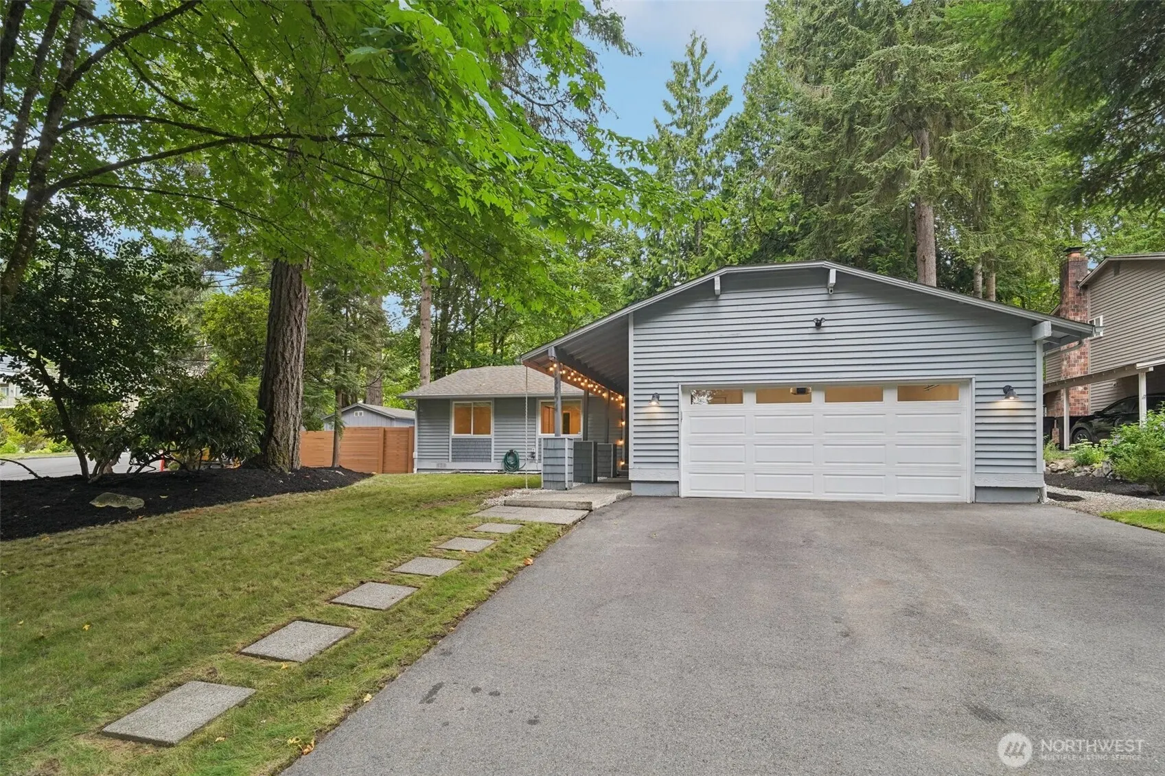 13204 NE 190th Place , Woodinville, WA 98072