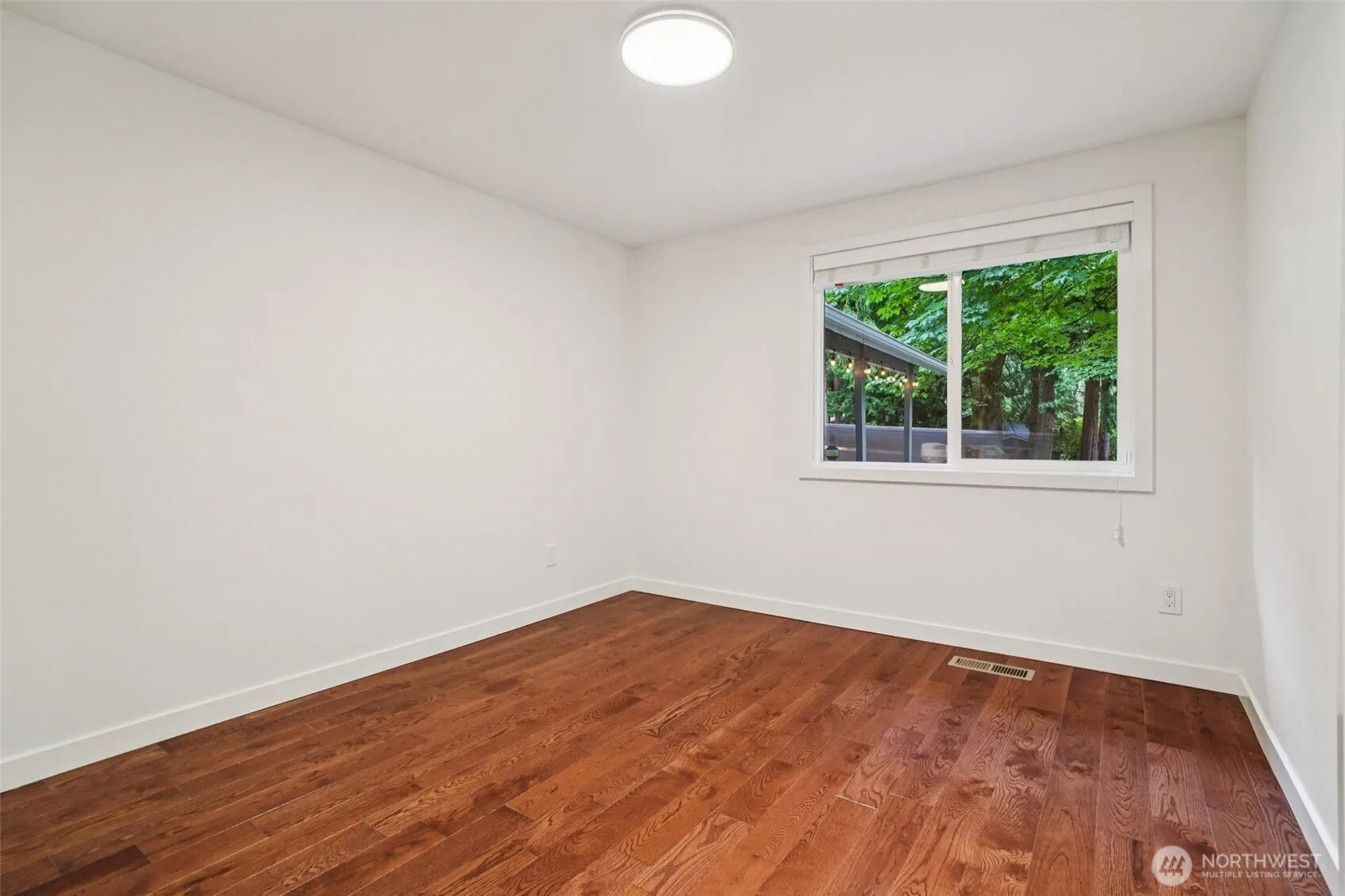 13204 NE 190th Place , Woodinville, WA 98072
