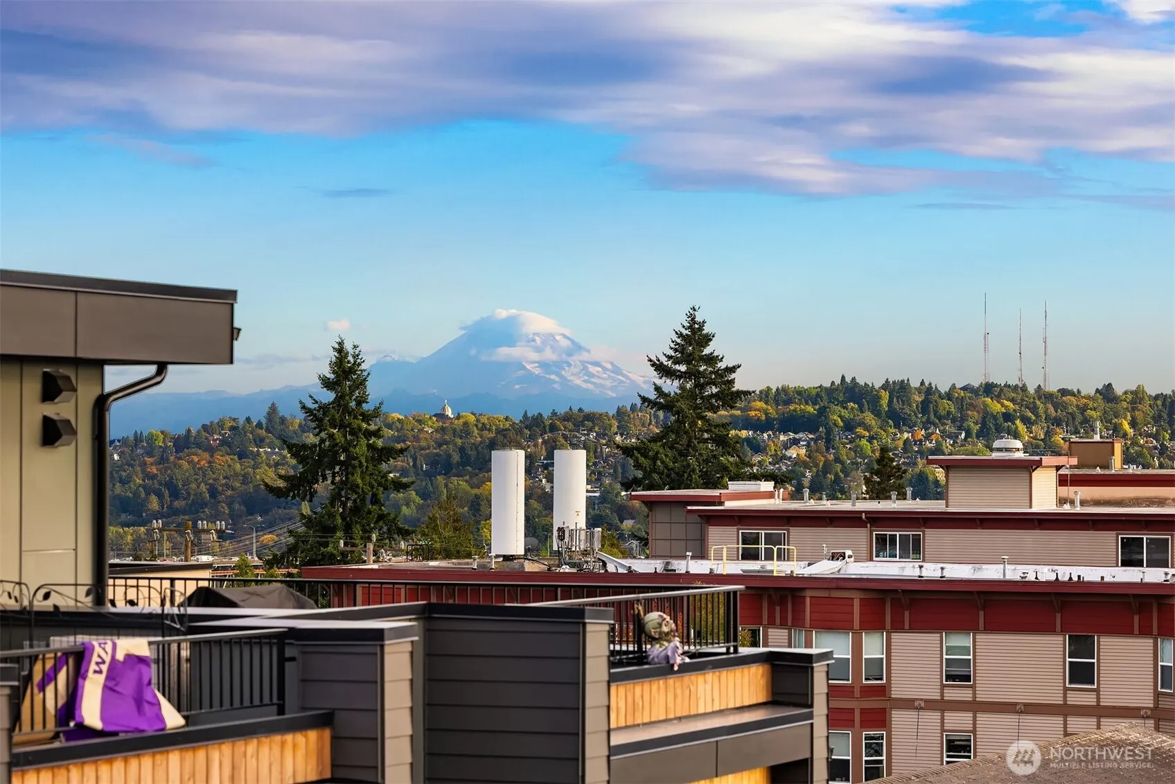 4524 Corliss Avenue N #B, Seattle, WA 98103