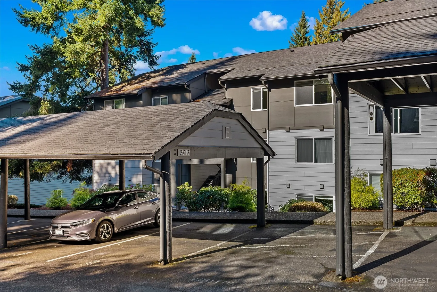 12719 NE 116th Street #E302, Kirkland, WA 98034