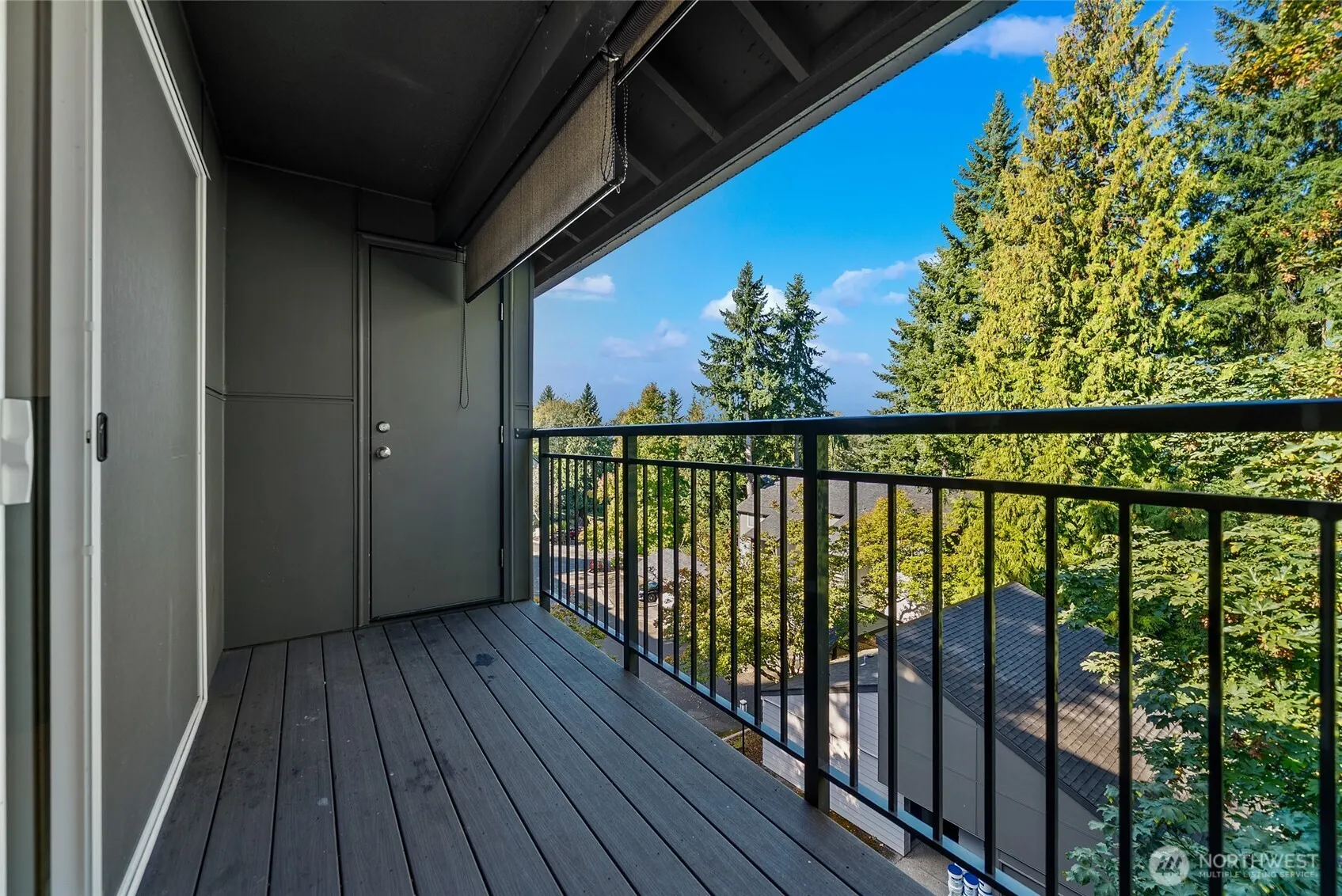 12719 NE 116th Street #E302, Kirkland, WA 98034