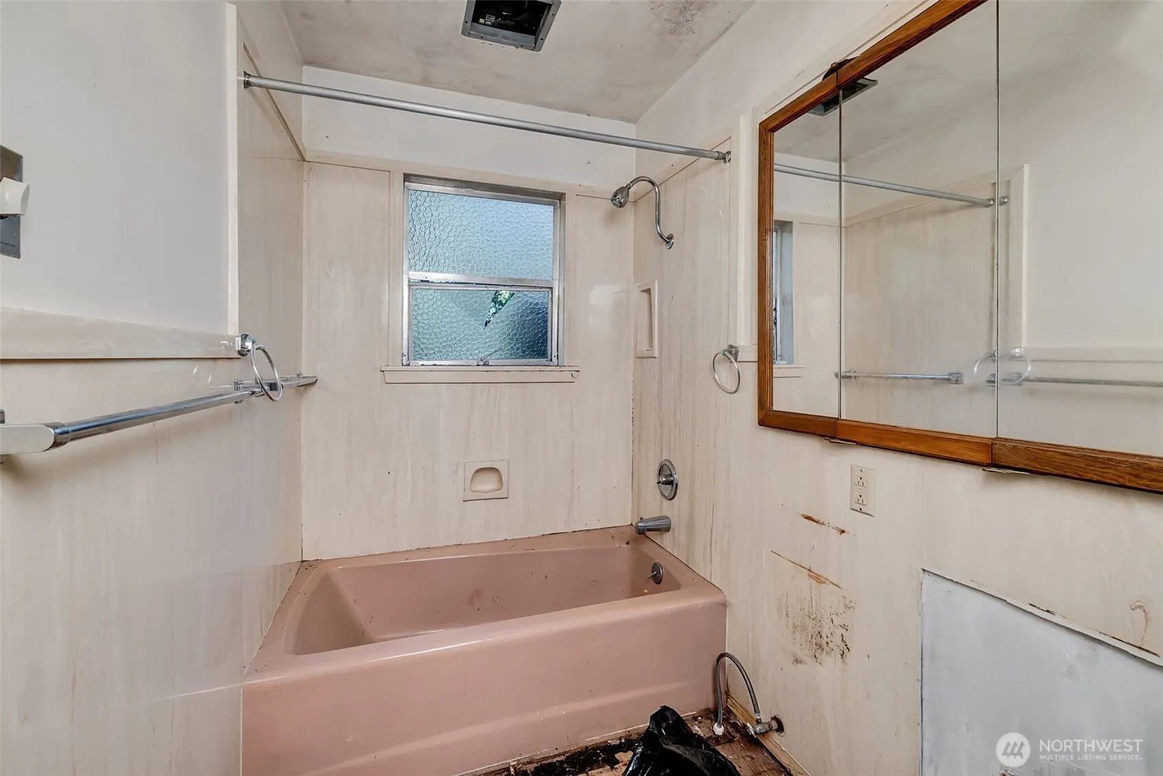12015 8th Avenue S, Seattle, WA 98168