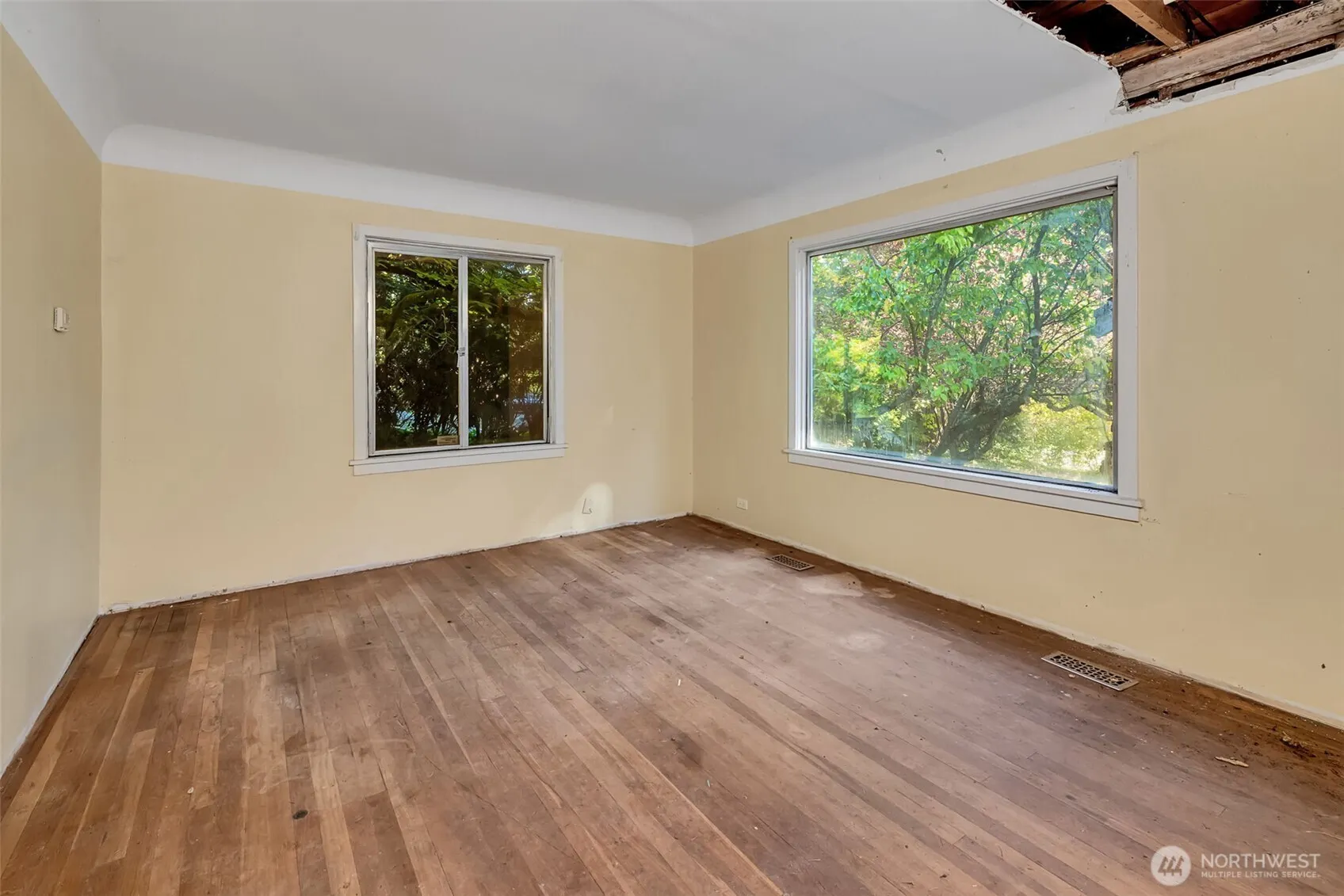 12015 8th Avenue S, Seattle, WA 98168