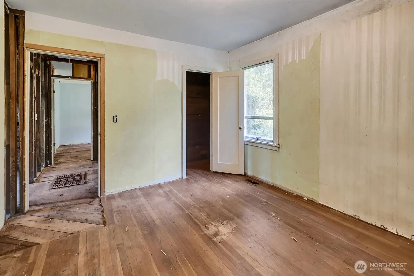 12015 8th Avenue S, Seattle, WA 98168