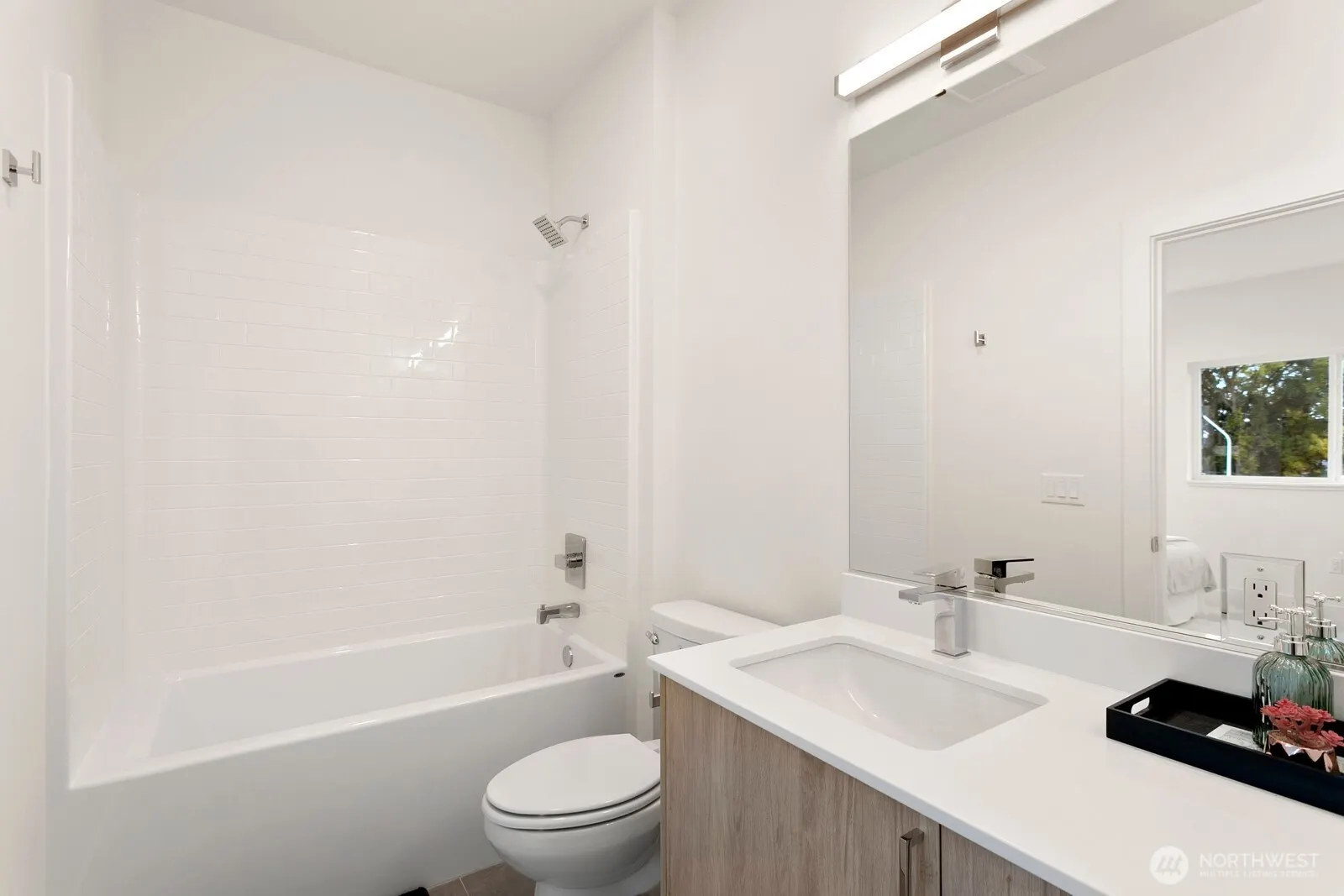117 Wells Avenue S #A, Renton, WA 98057
