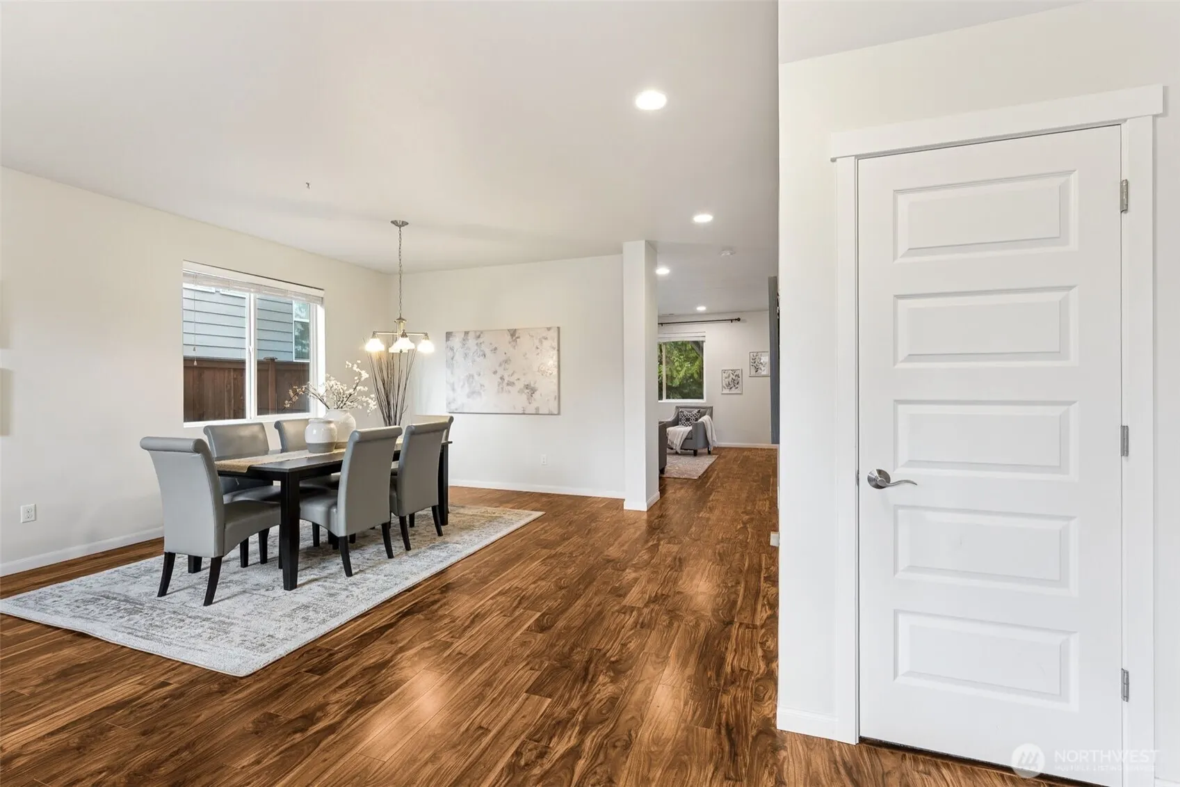 9526 S 235th Place , Kent, WA 98031
