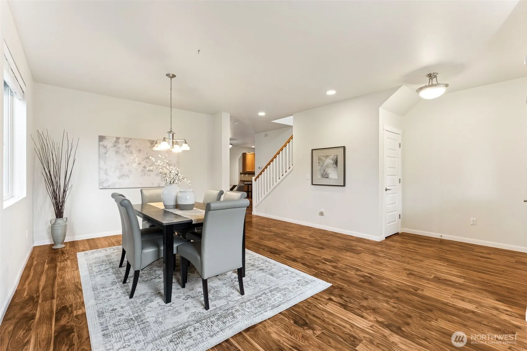 9526 S 235th Place , Kent, WA 98031