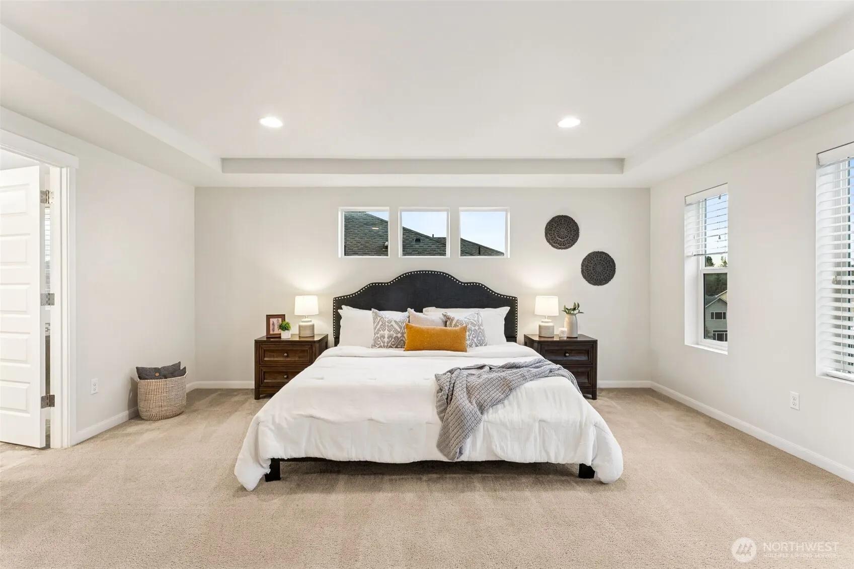 9526 S 235th Place , Kent, WA 98031