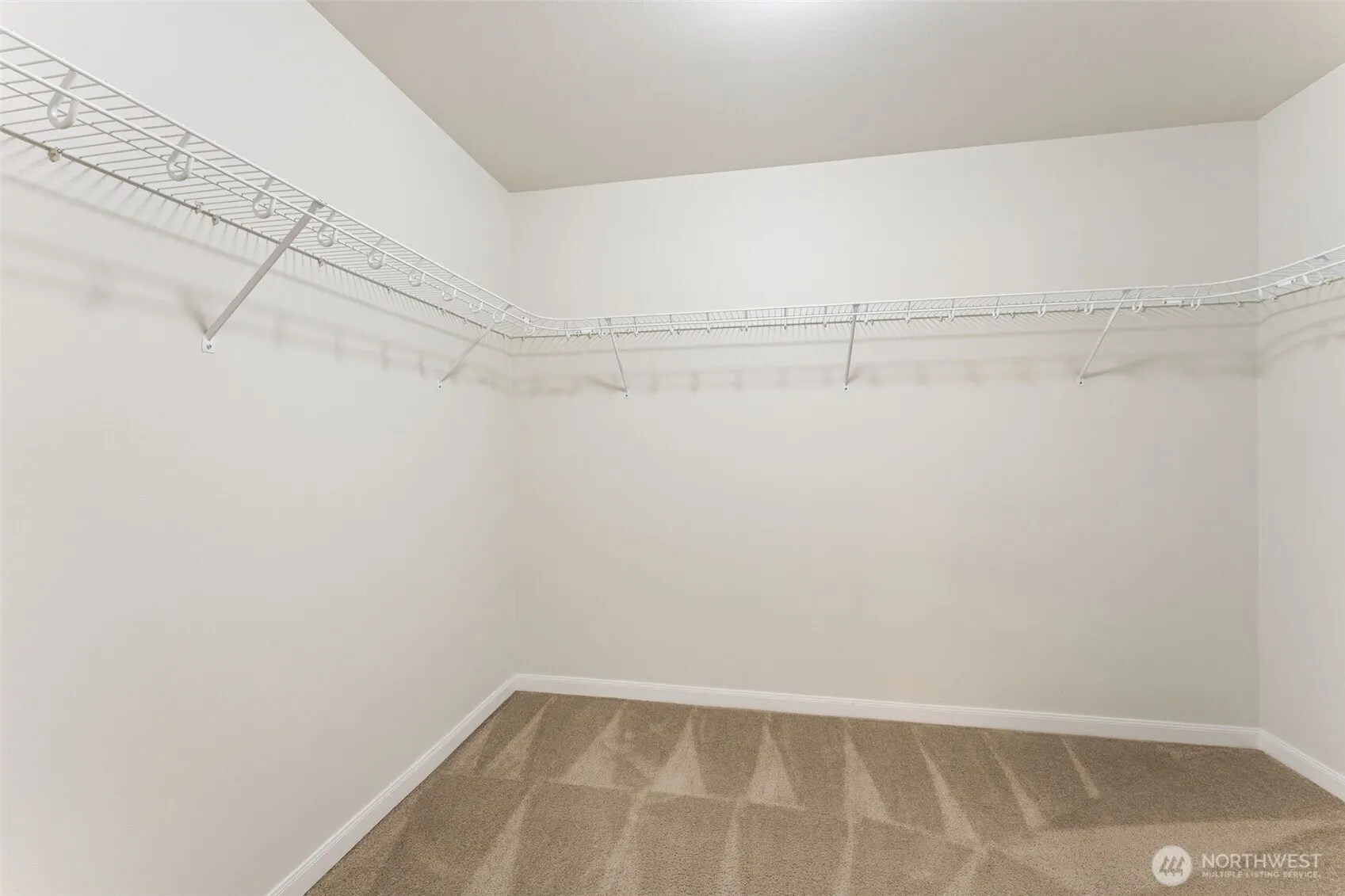 9526 S 235th Place , Kent, WA 98031