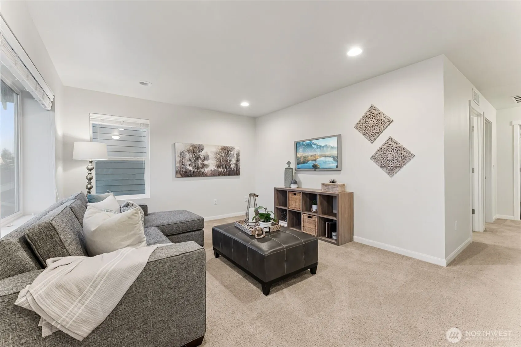 9526 S 235th Place , Kent, WA 98031