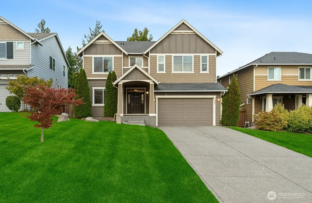 9526 S 235th Place , Kent, WA 98031