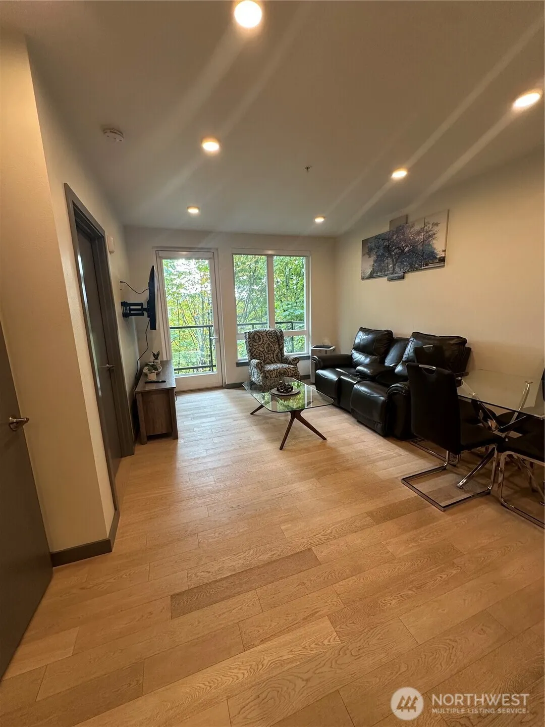 11903 NE 128th Street #415, Kirkland, WA 98034