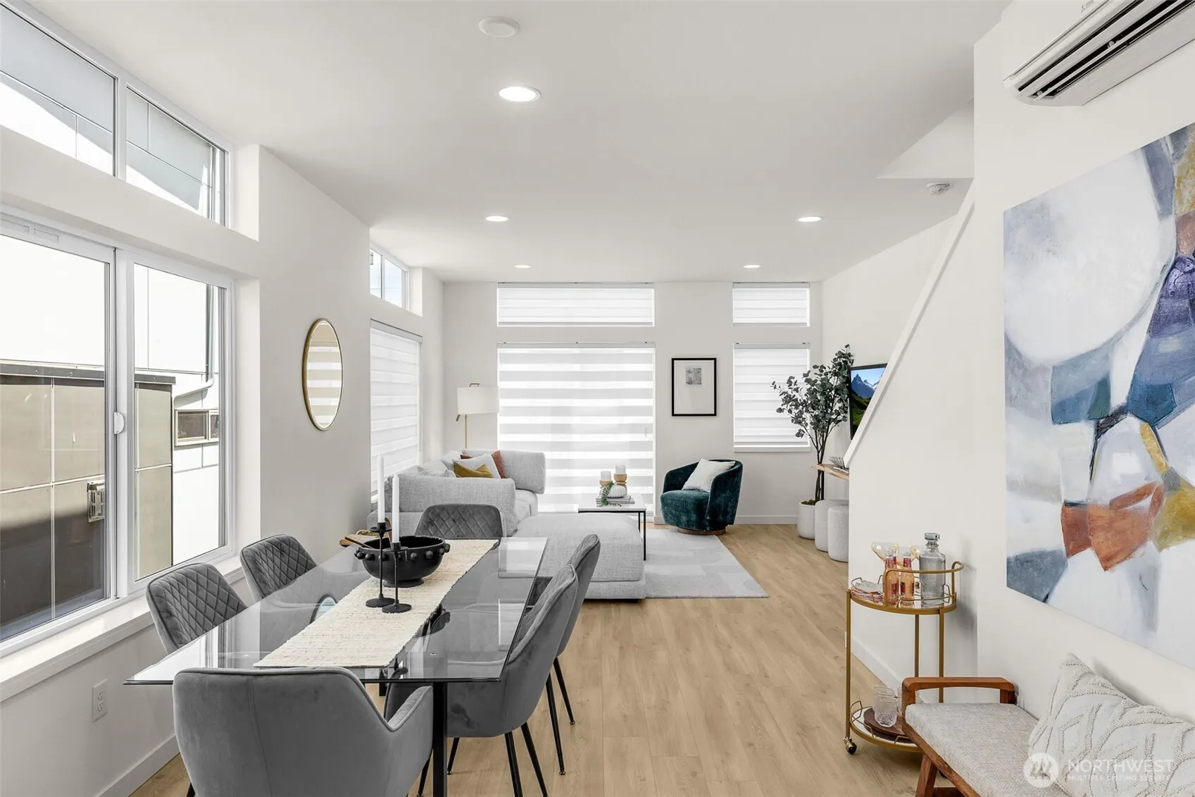 8337 C 12th Avenue NW, Seattle, WA 98117