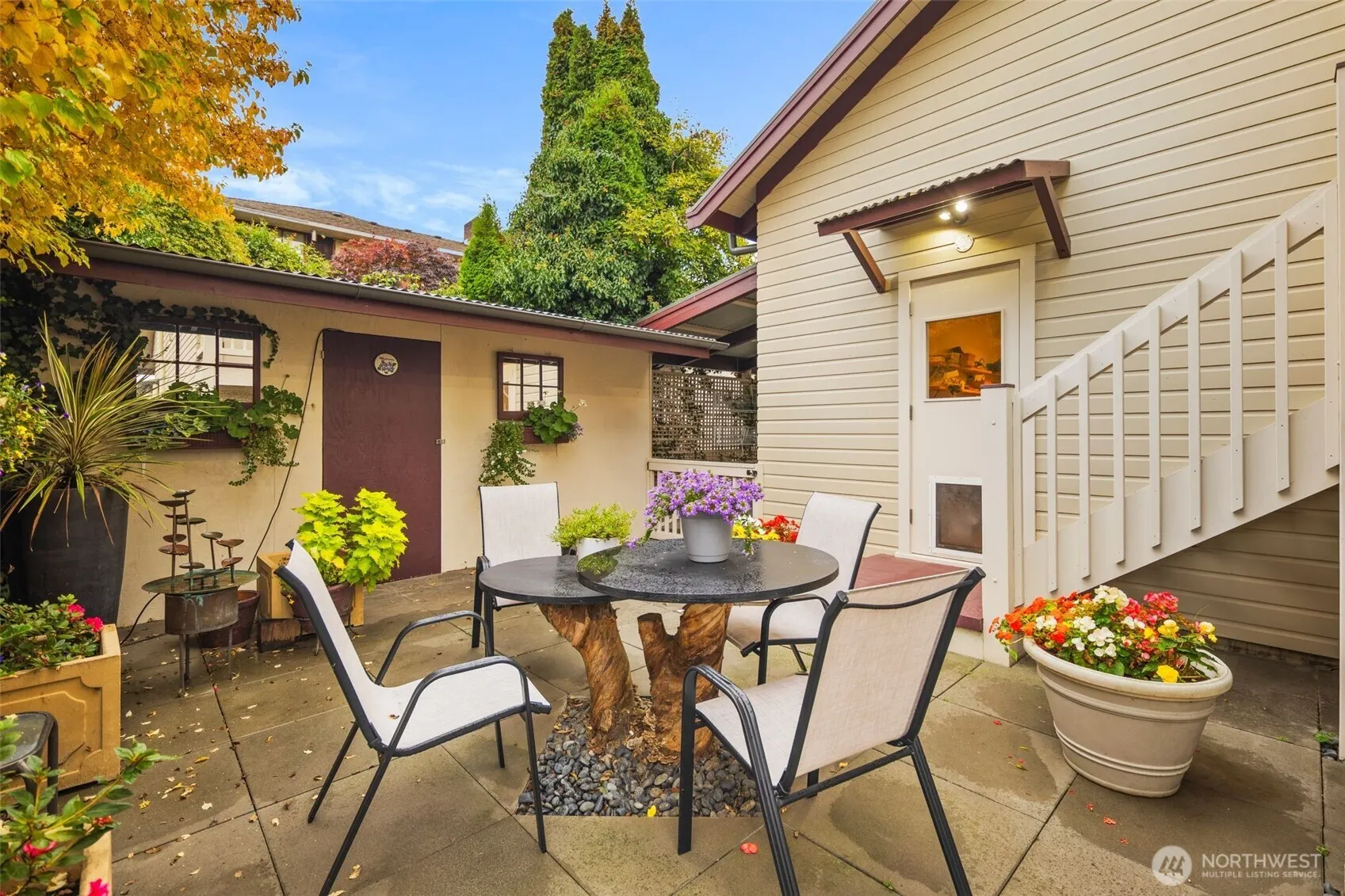 4712 SW Brace Point Drive , Seattle, WA 98136-2612