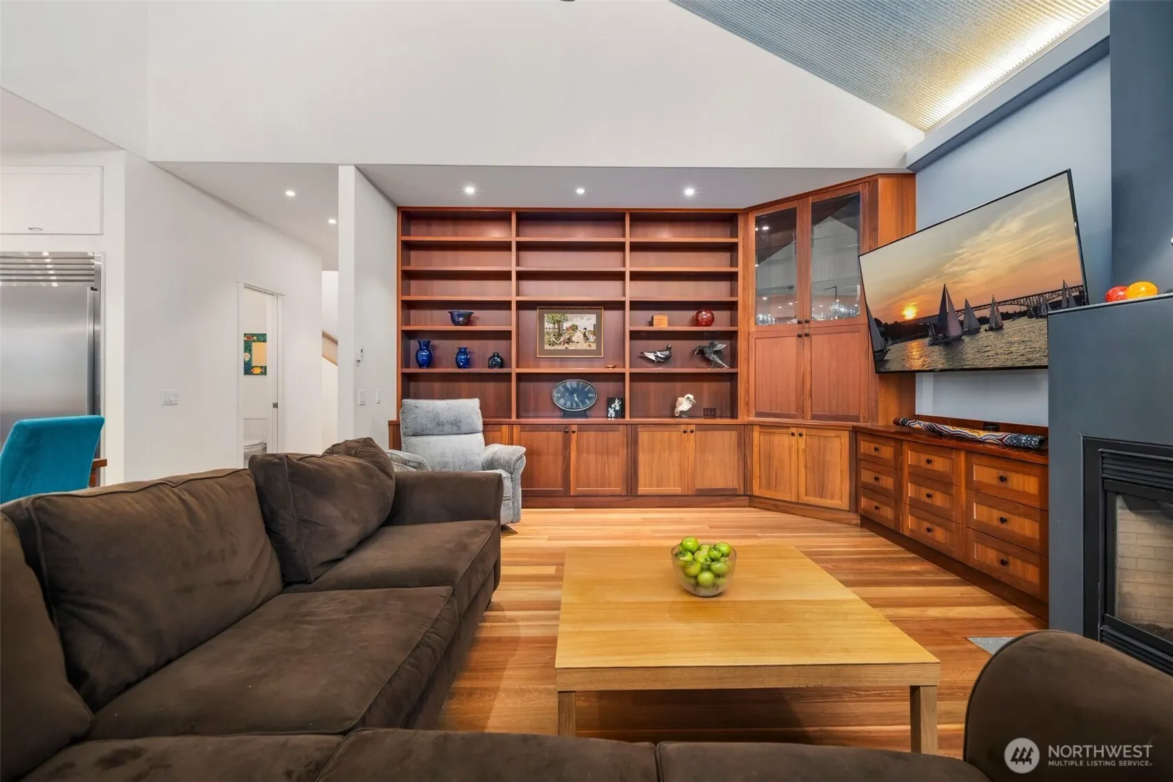 4712 SW Brace Point Drive , Seattle, WA 98136-2612