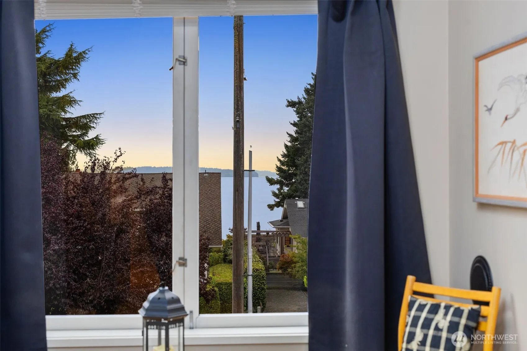4712 SW Brace Point Drive , Seattle, WA 98136-2612