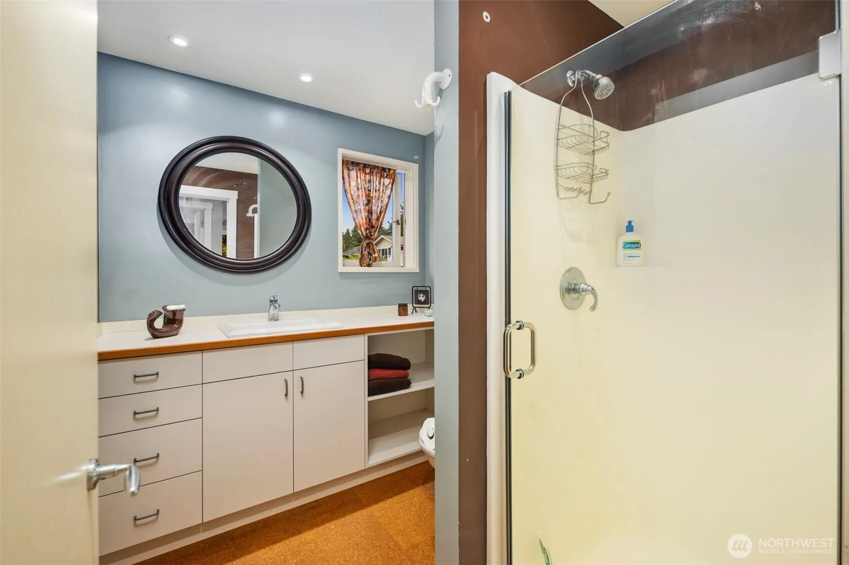 4712 SW Brace Point Drive , Seattle, WA 98136-2612