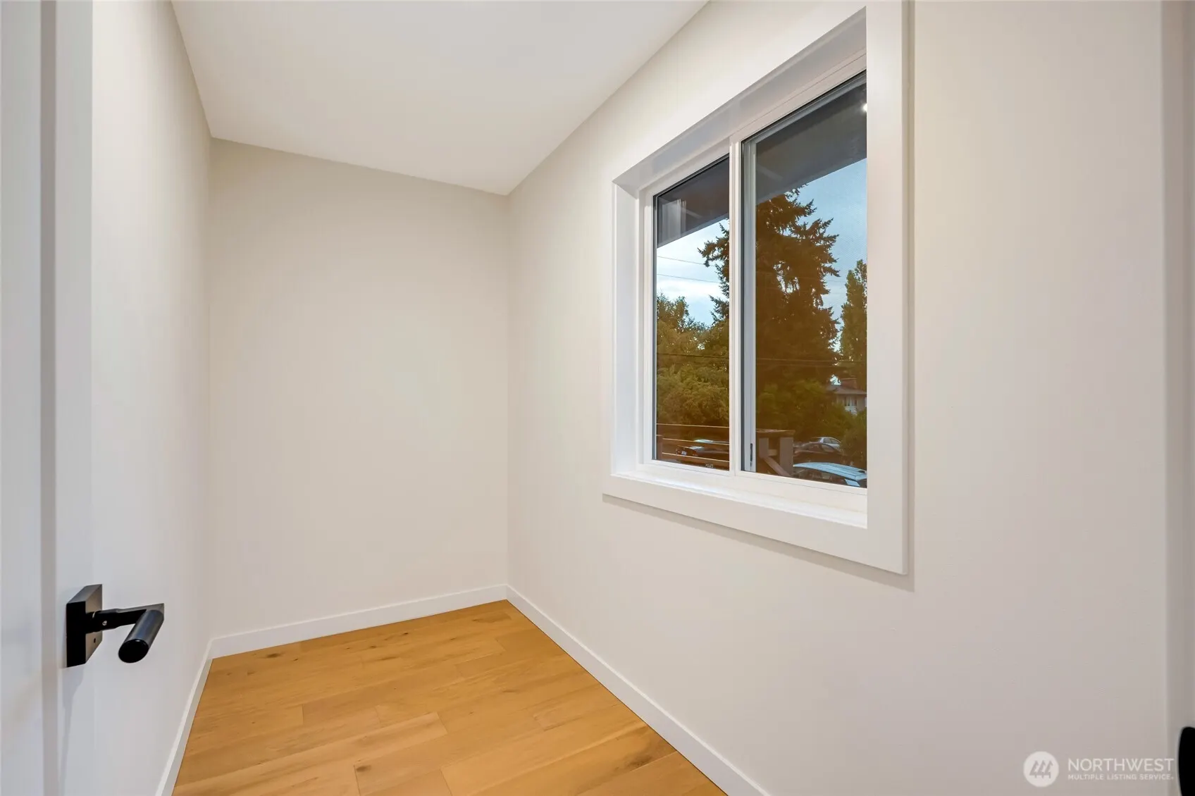 1424 150th Avenue SE, Bellevue, WA 98007